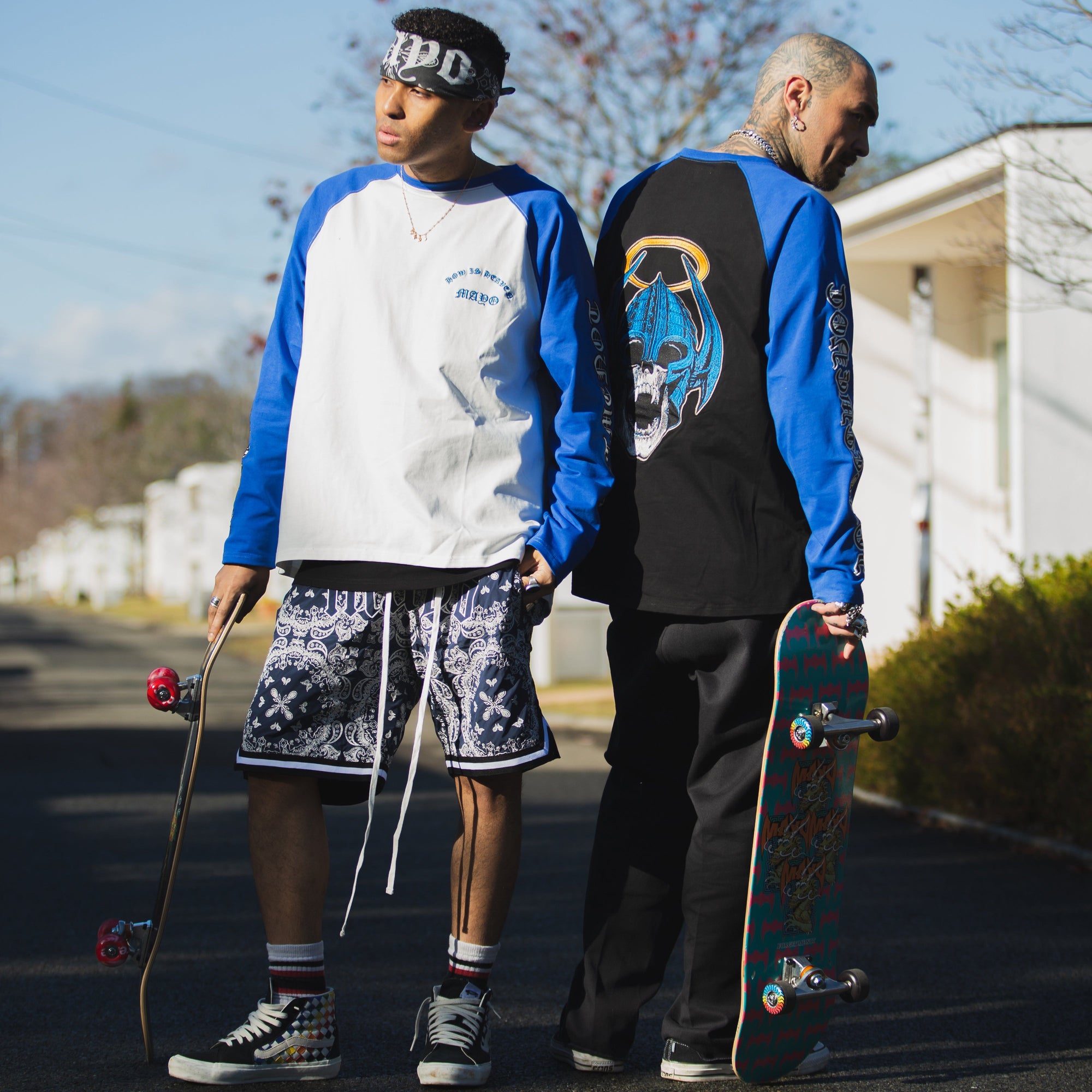 Forget Me Not Skull Embroidery Raglan Long Sleeve Tee - WHITE×BLUE