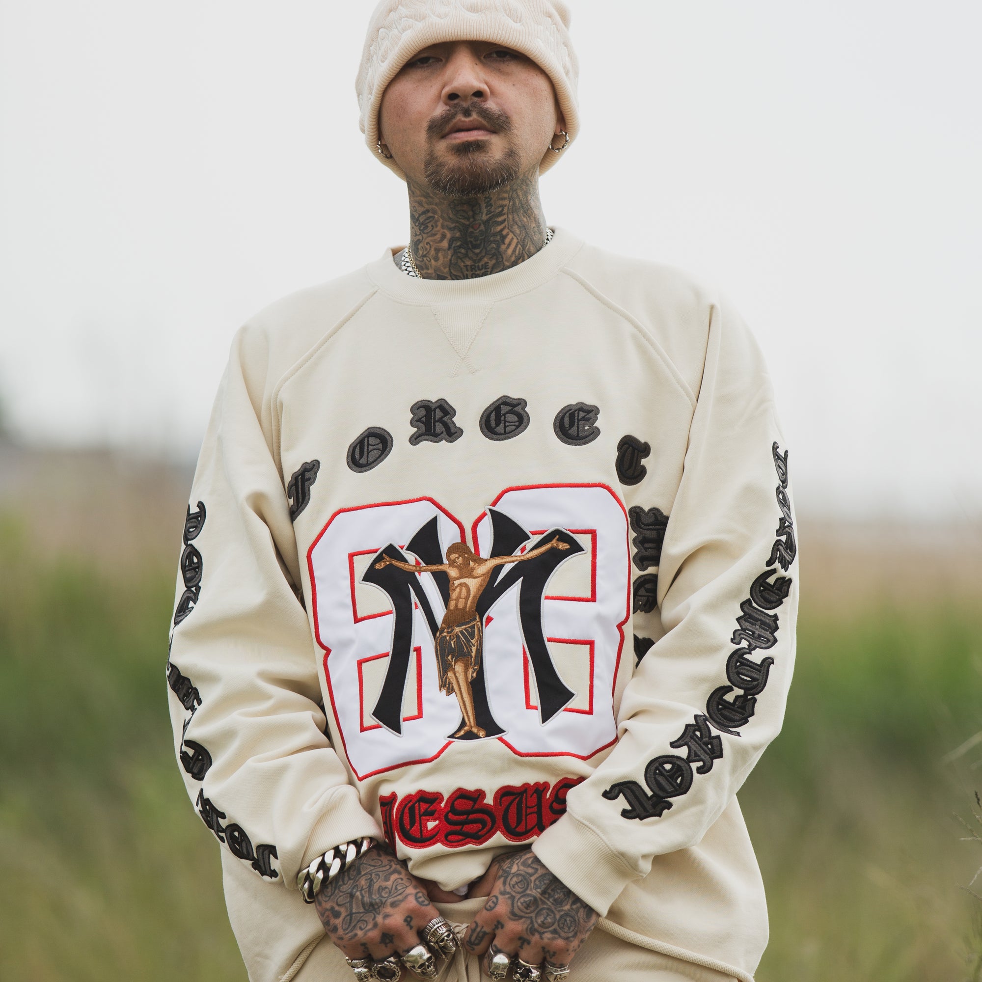 MAYO HEAVEN&amp;HELL Embroidery Crew neck - OFF WHITE