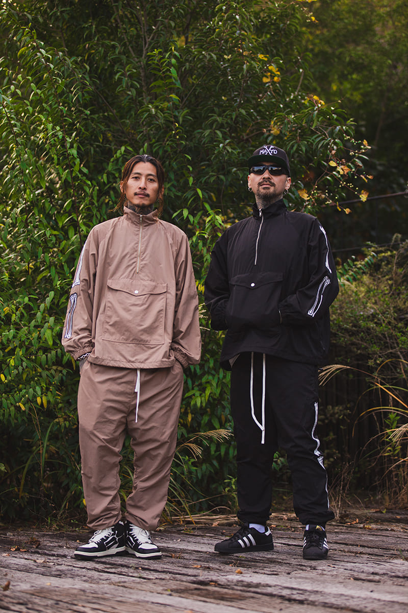 MAYO BONESパンツ MAYO】MAYO BONES Embroidery Nylon Pants - BLACK