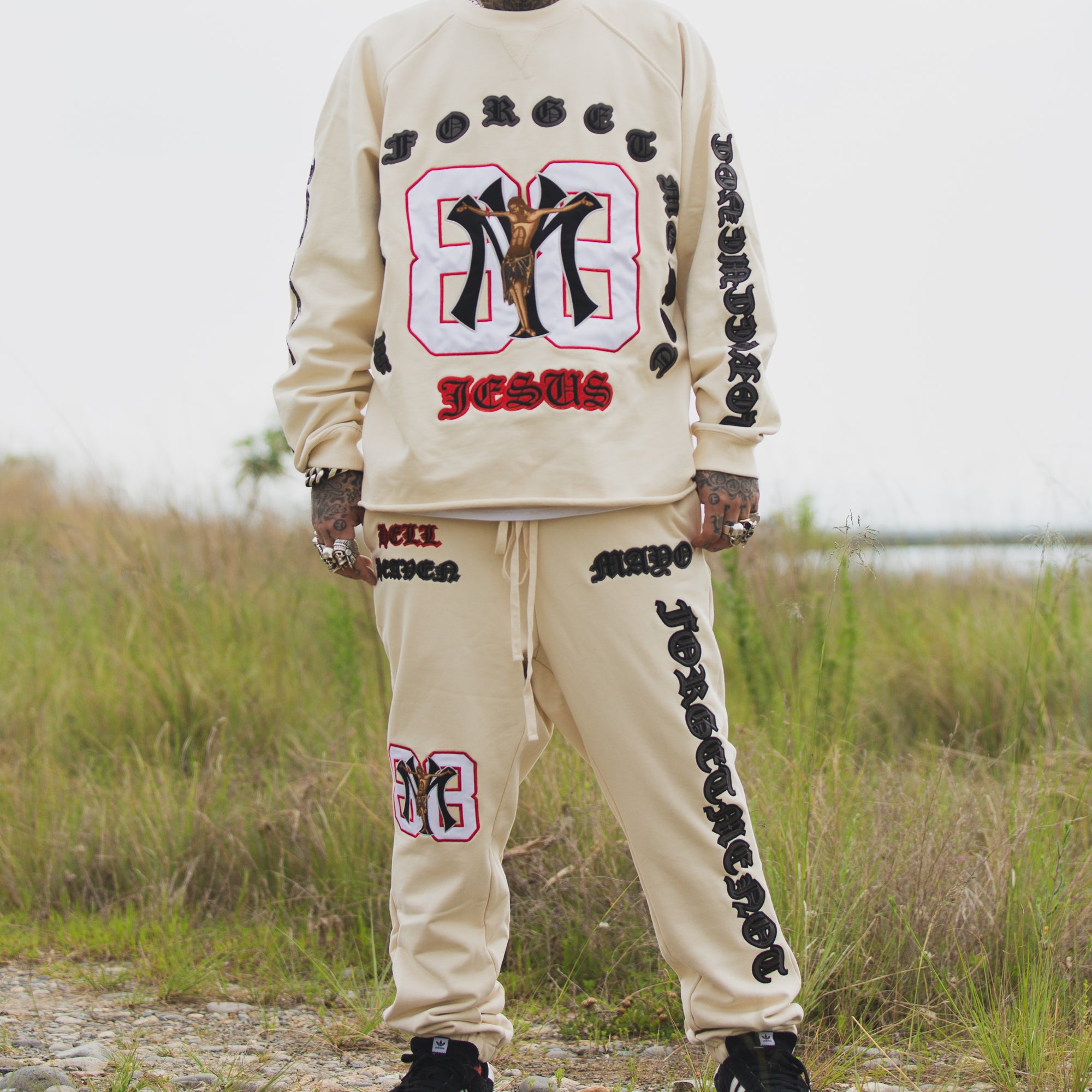 MAYO HEAVEN&amp;HELL Embroidery Sweat Pants - OFF WHITE