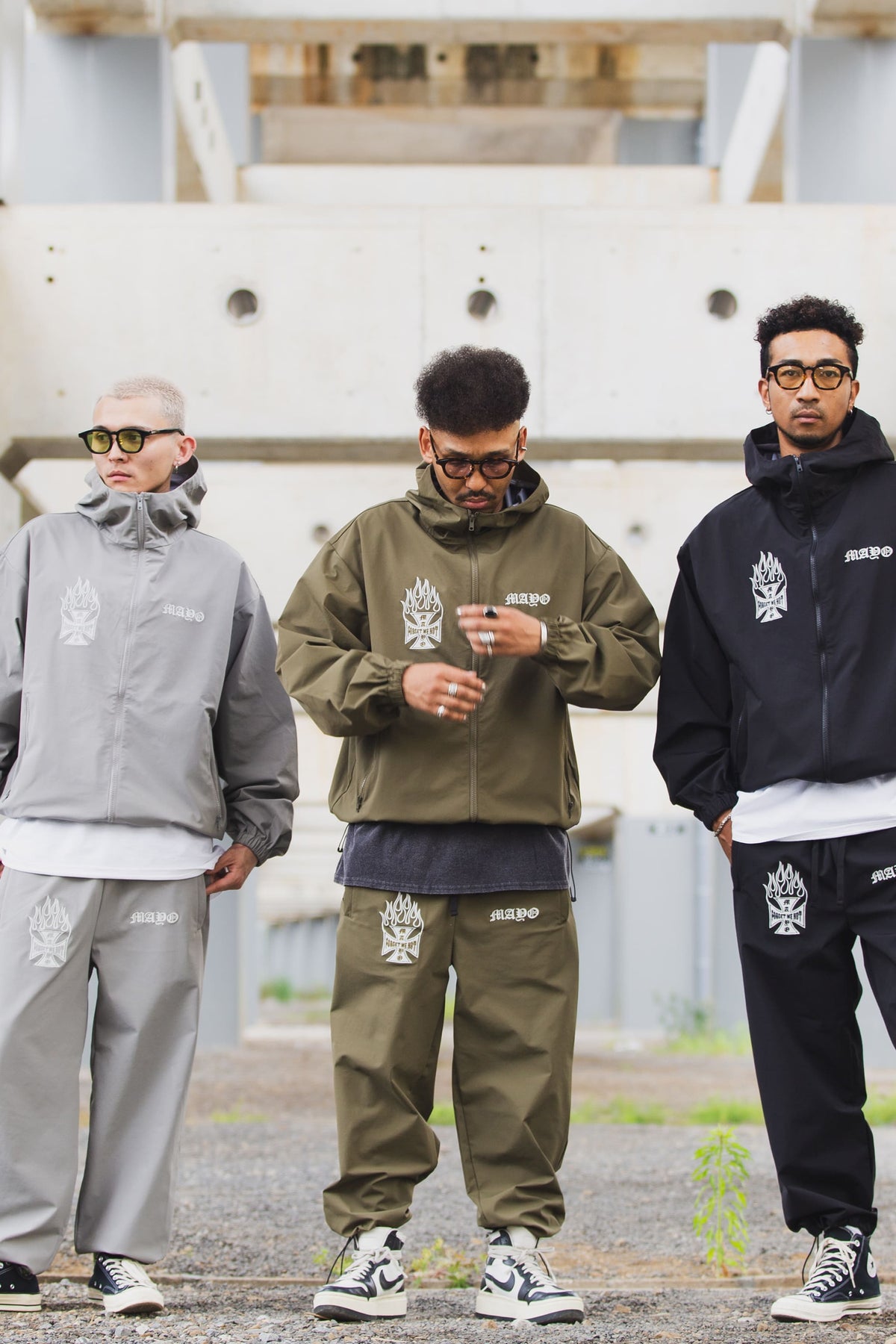 FIRE IRON CROSS EMBROIDERY NYLON PANTS
