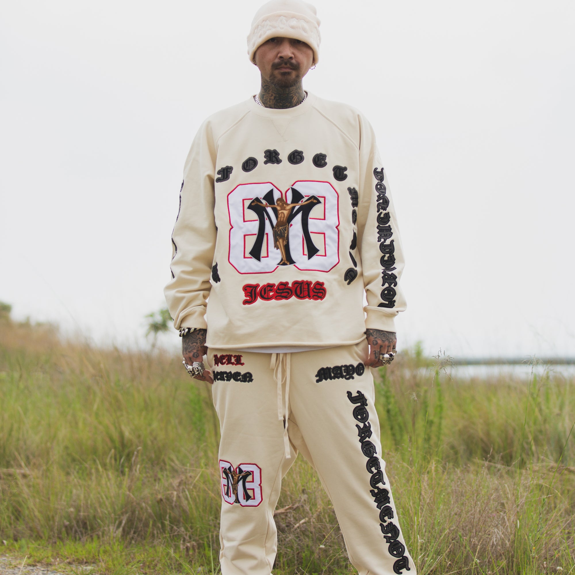 MAYO HEAVEN&amp;HELL Embroidery Crew neck - OFF WHITE