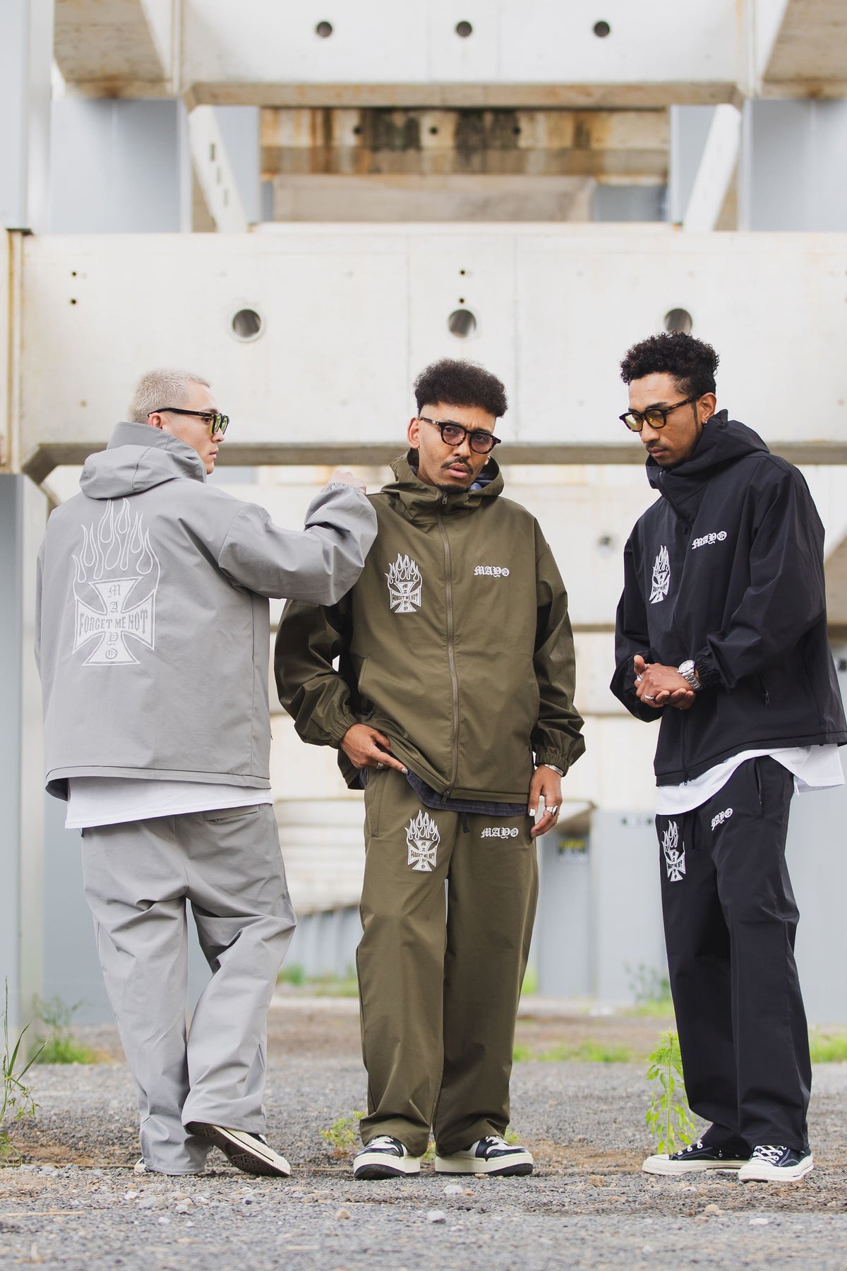 FIRE IRON CROSS EMBROIDERY NYLON PANTS