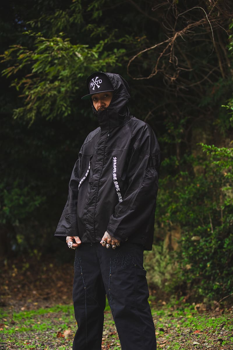 [Sales start in mid-March] MAYO FIRE EMBROIDERY Mountain Parka - BLACK