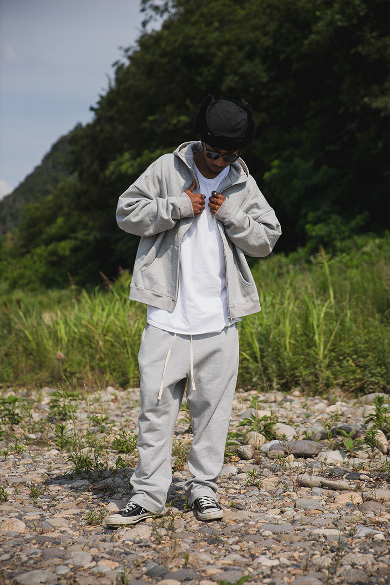 PLAIN EMBROIDERY FLAT SWEAT PANTS