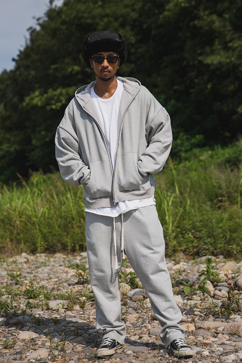 PLAIN EMBROIDERY ZIPUP HOODIE