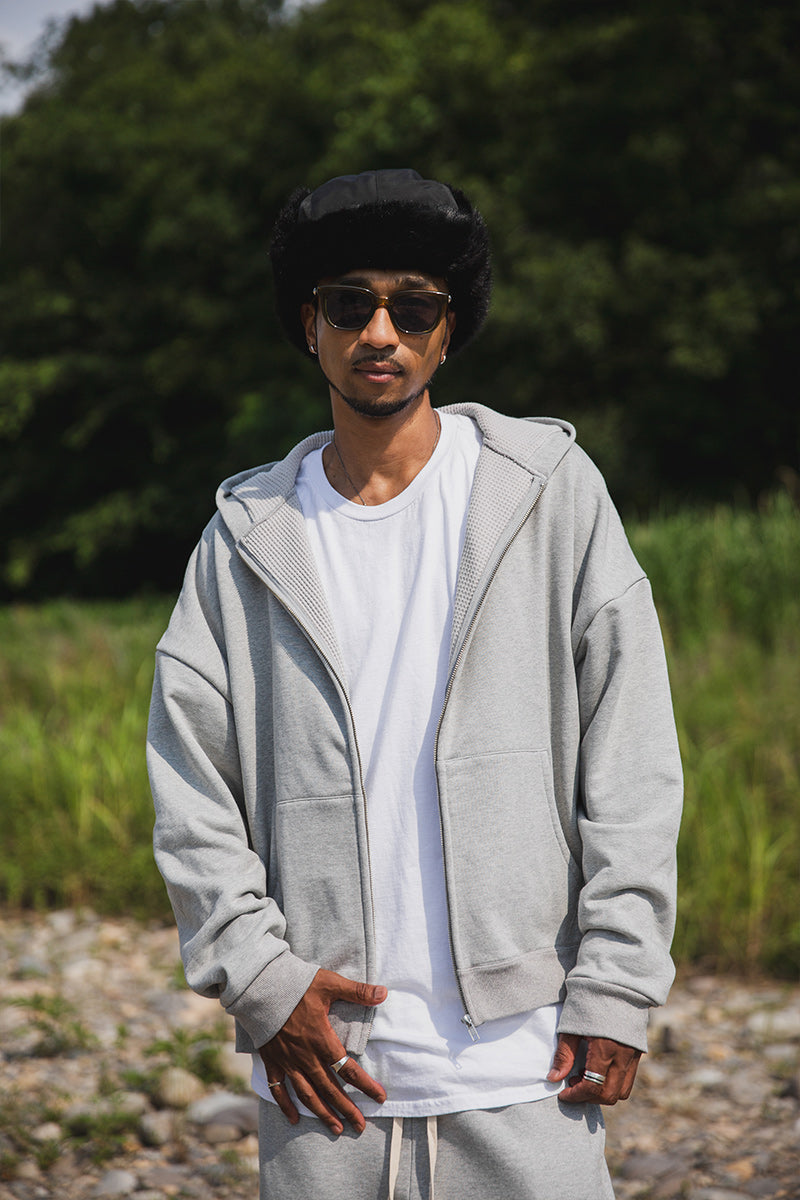 PLAIN EMBROIDERY ZIPUP HOODIE