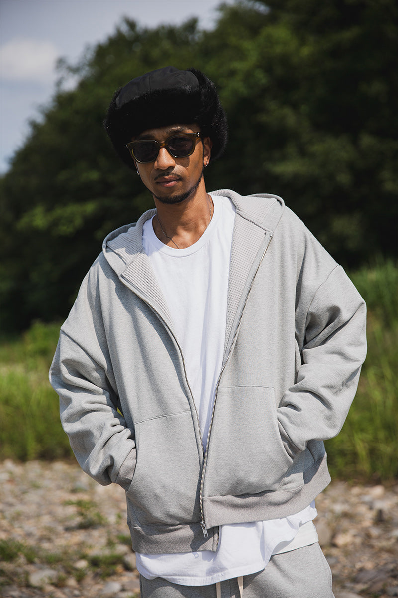 PLAIN EMBROIDERY ZIPUP HOODIE