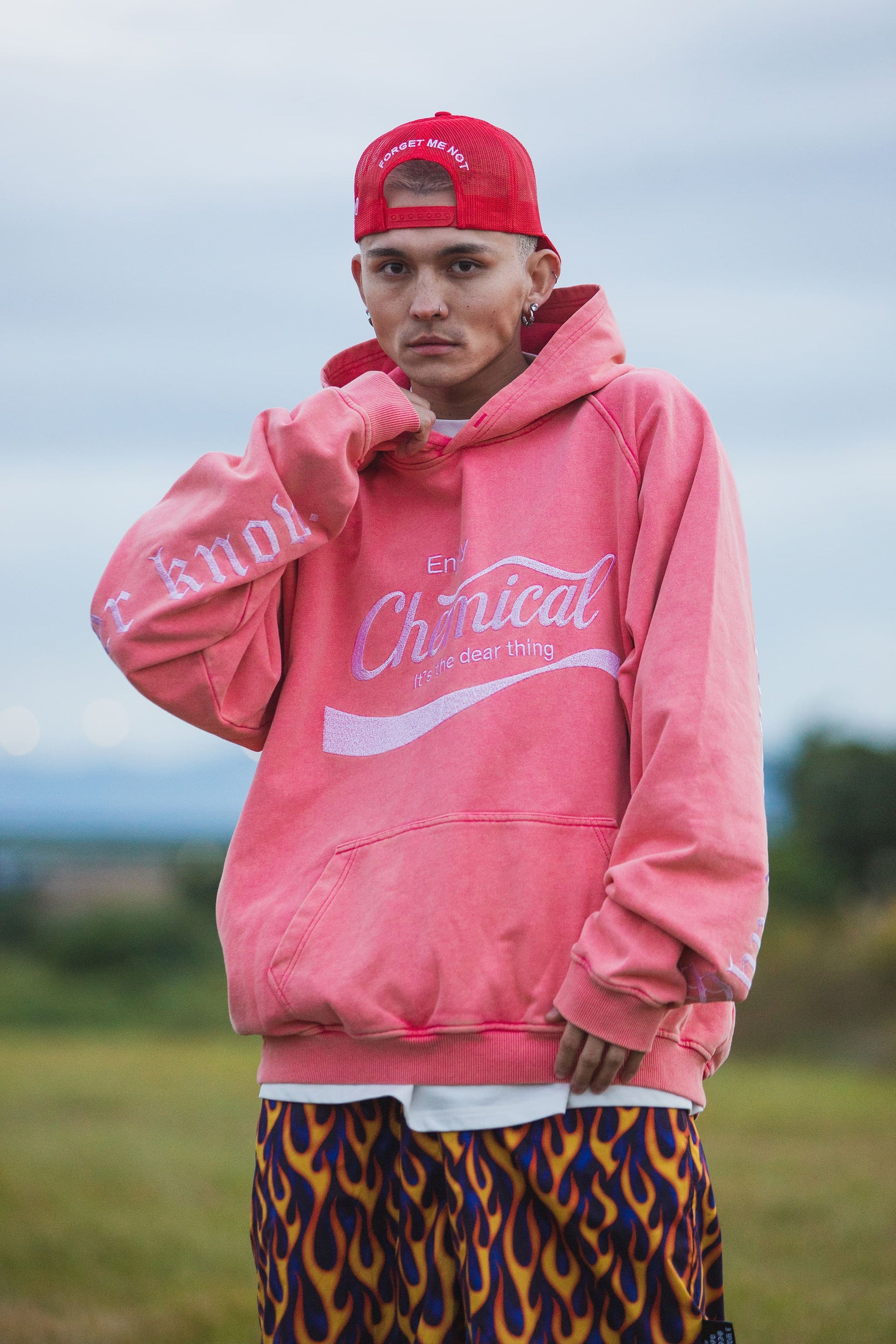 ENJOY CHEMICAL EMBROIDERY HOODIE