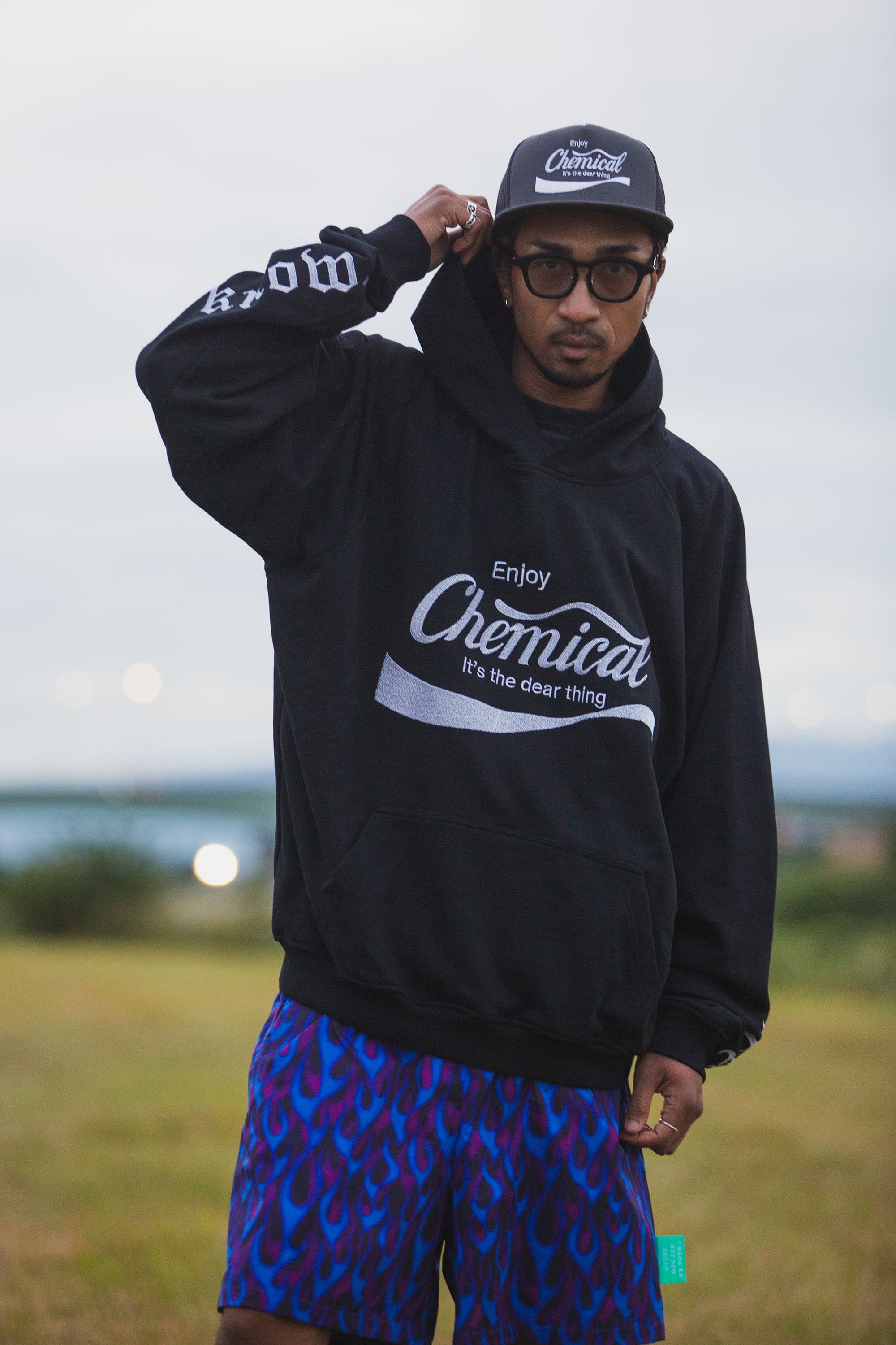 ENJOY CHEMICAL EMBROIDERY HOODIE