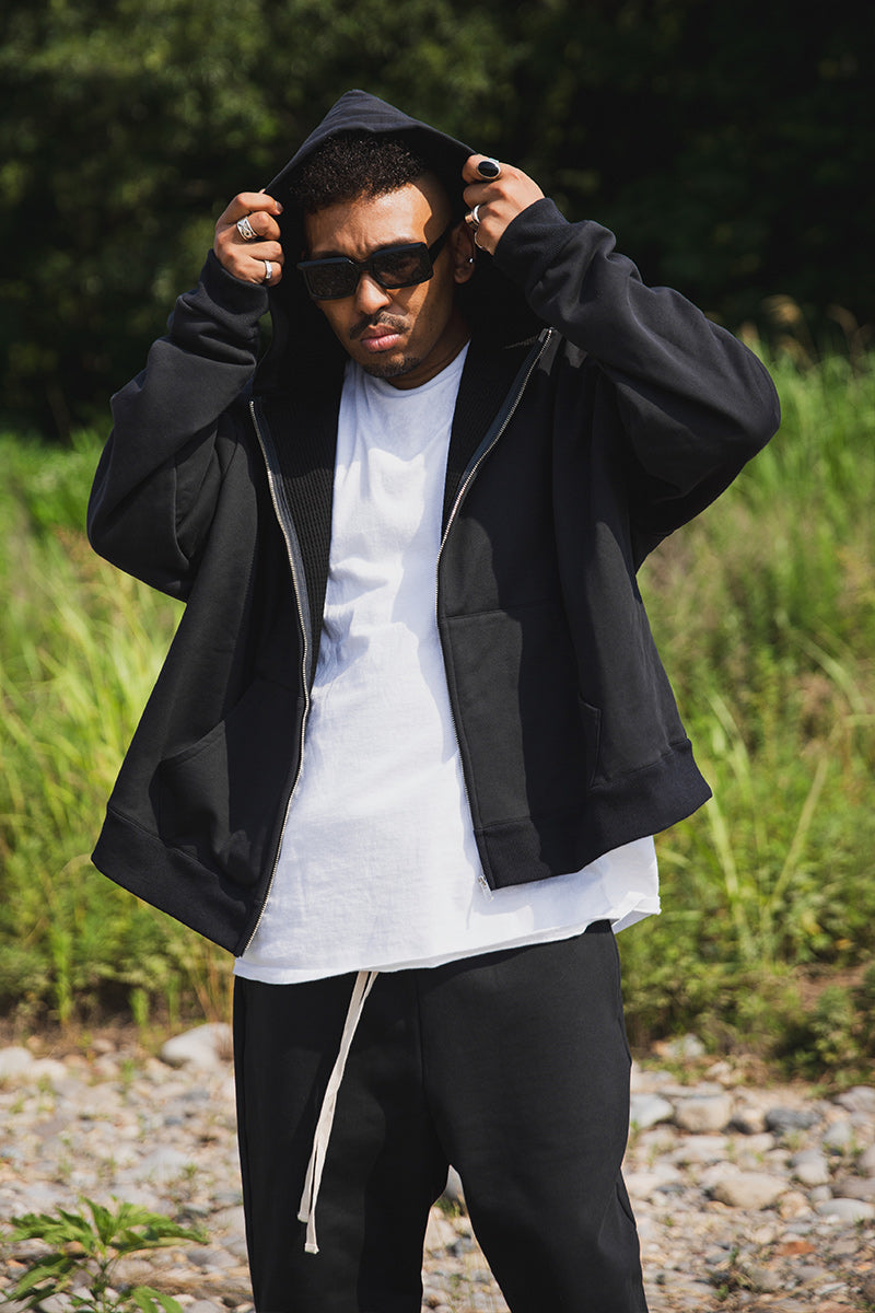 PLAIN EMBROIDERY ZIPUP HOODIE