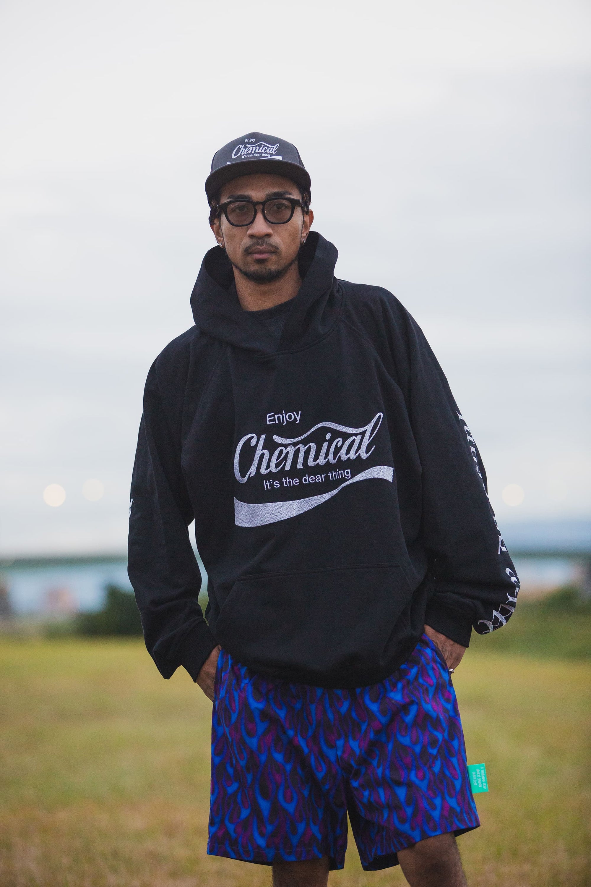 ENJOY CHEMICAL EMBROIDERY HOODIE