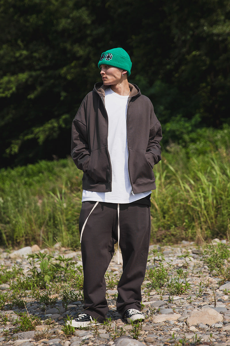 PLAIN EMBROIDERY FLAT SWEAT PANTS