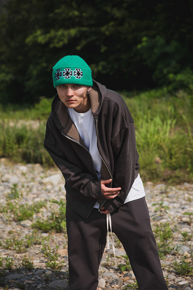 PLAIN EMBROIDERY ZIPUP HOODIE