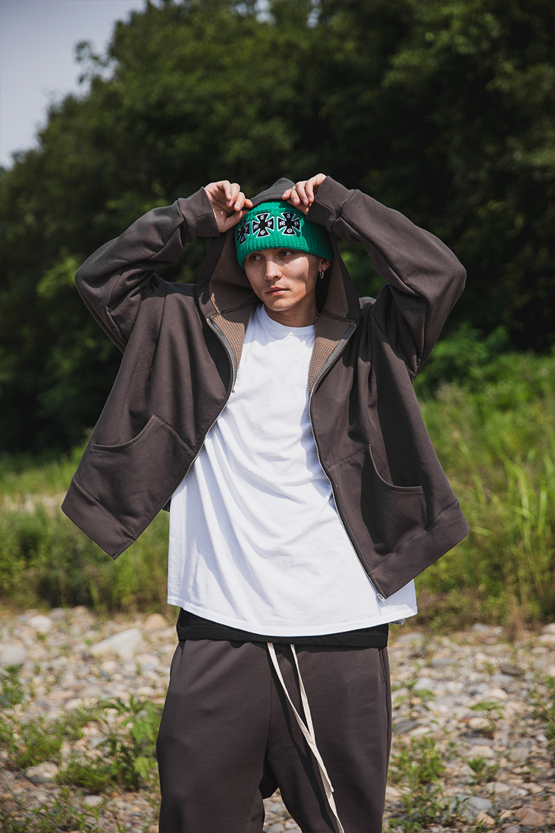 PLAIN EMBROIDERY ZIPUP HOODIE