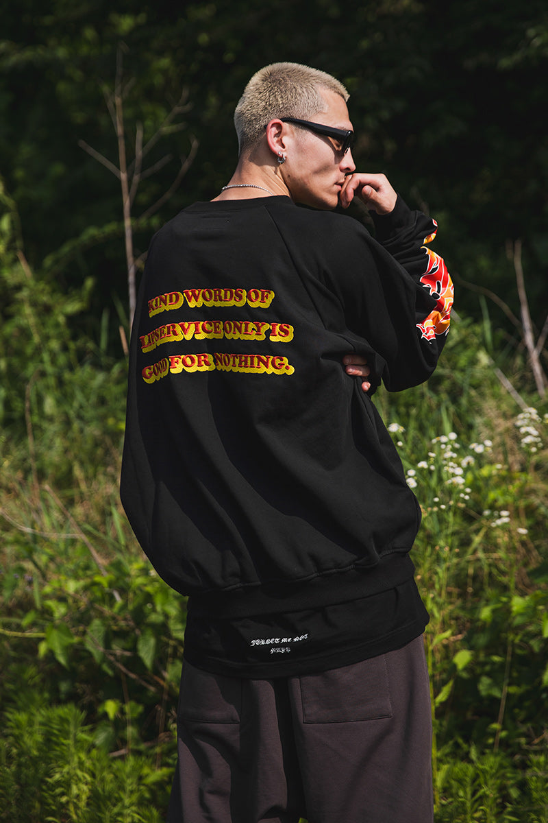 FLAME LIP EMBROIDERY CREW NECK SWEAT