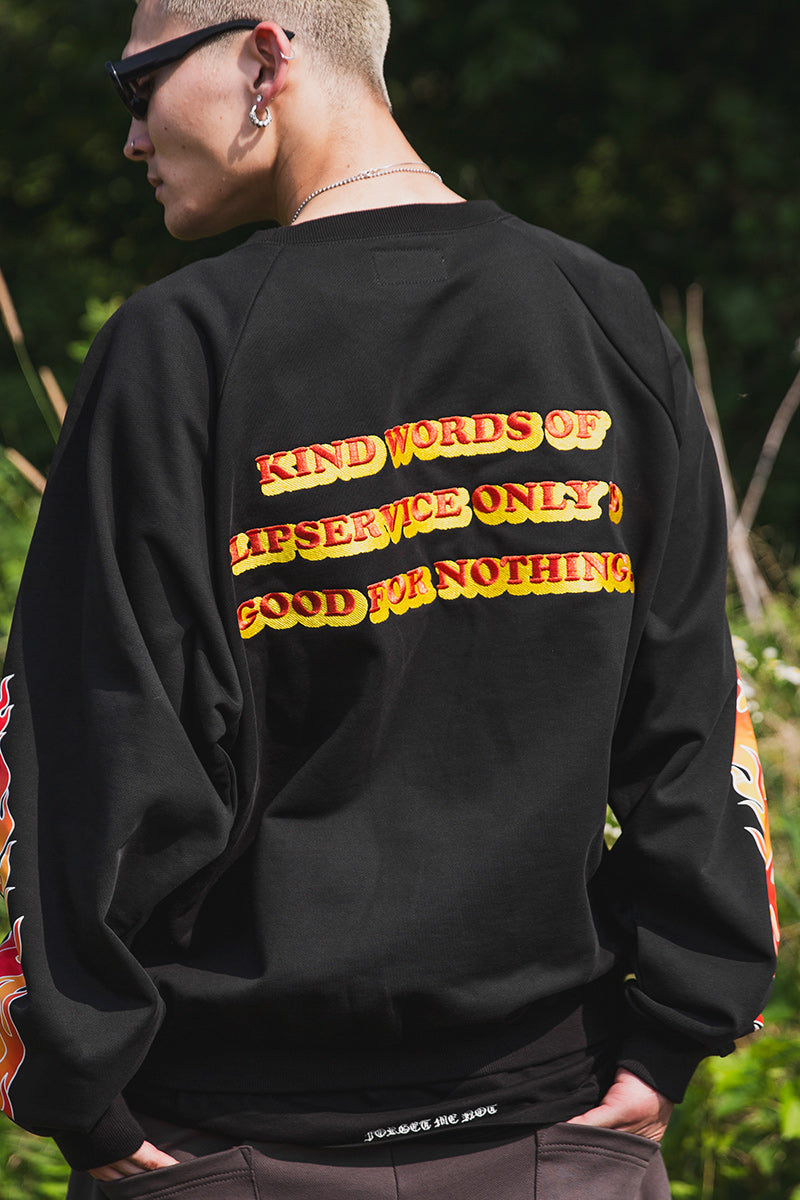 FLAME LIP EMBROIDERY CREW NECK SWEAT