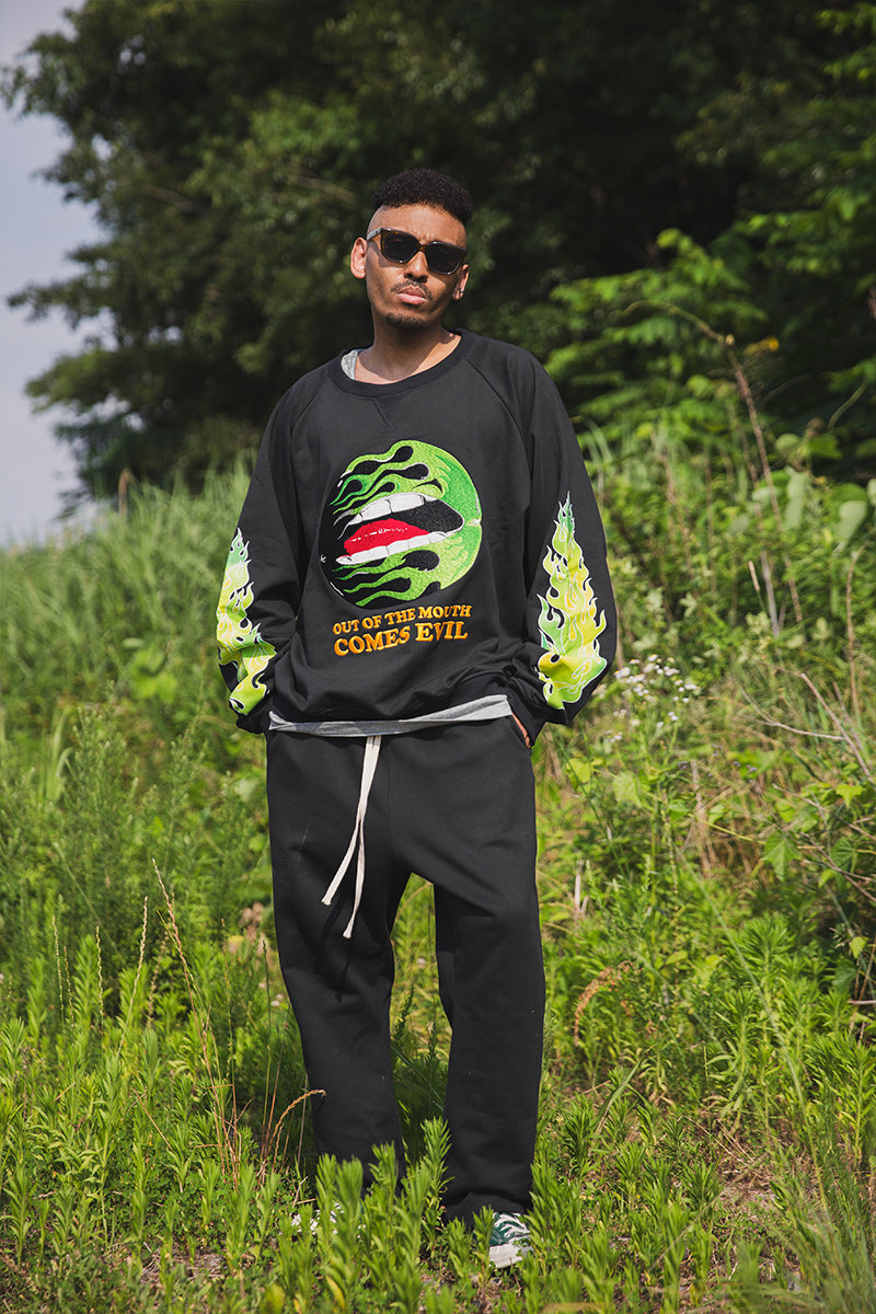 PLAIN EMBROIDERY FLAT SWEAT PANTS