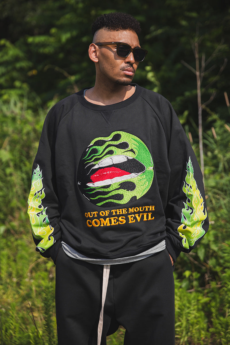 FLAME LIP EMBROIDERY CREW NECK SWEAT