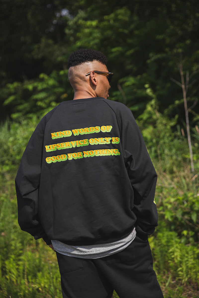 FLAME LIP EMBROIDERY CREW NECK SWEAT