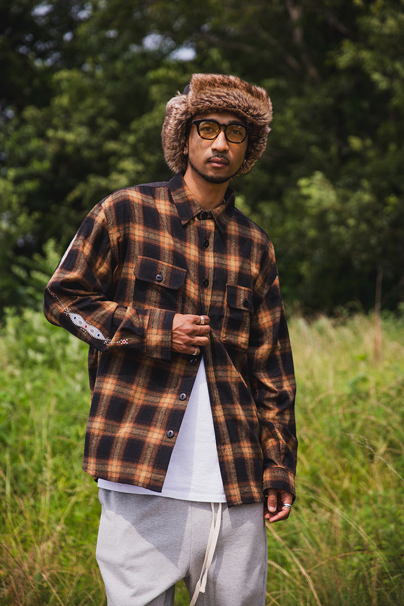 STUD LOOK EMBROIDERY CHECK SHIRT