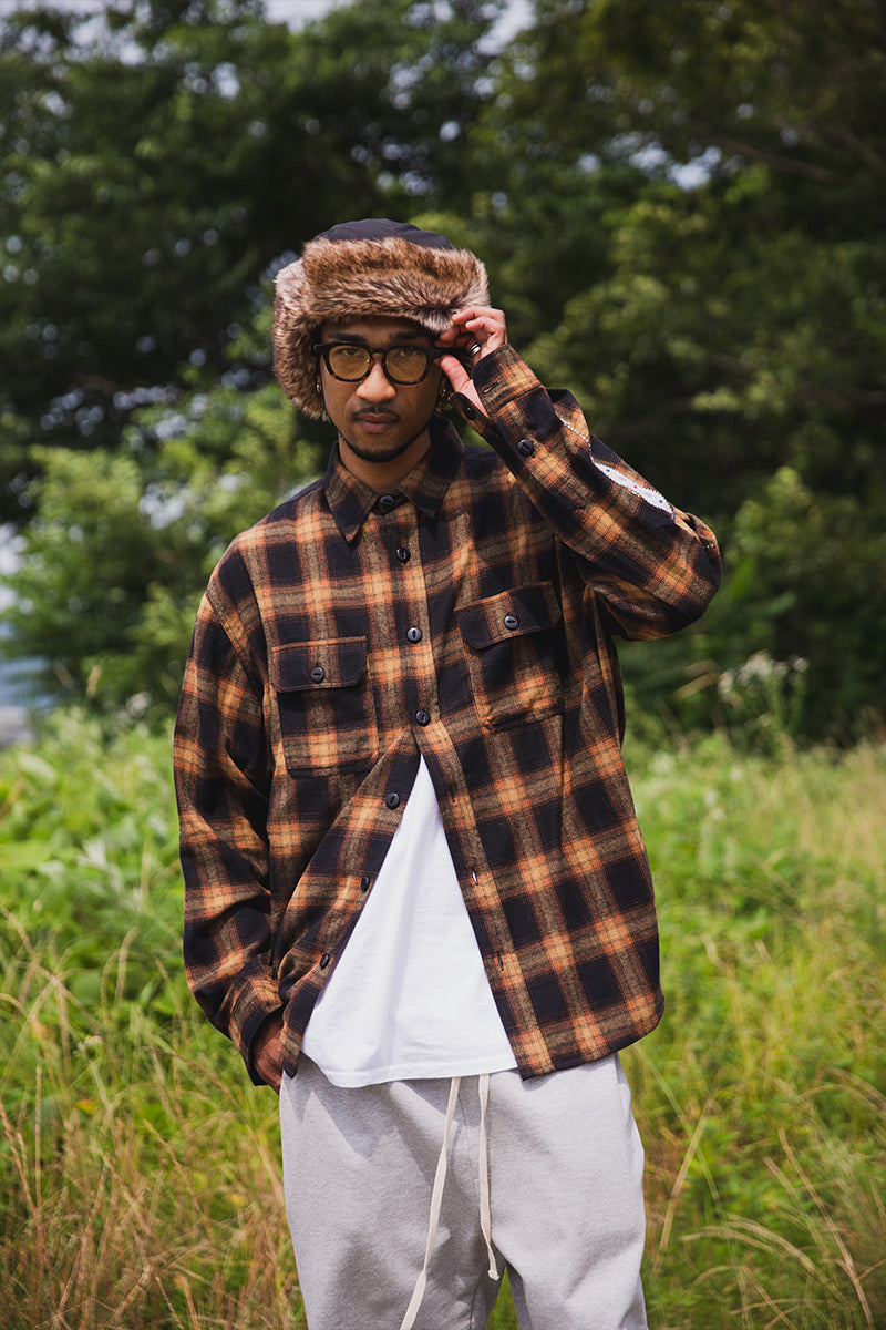 STUD LOOK EMBROIDERY CHECK SHIRT