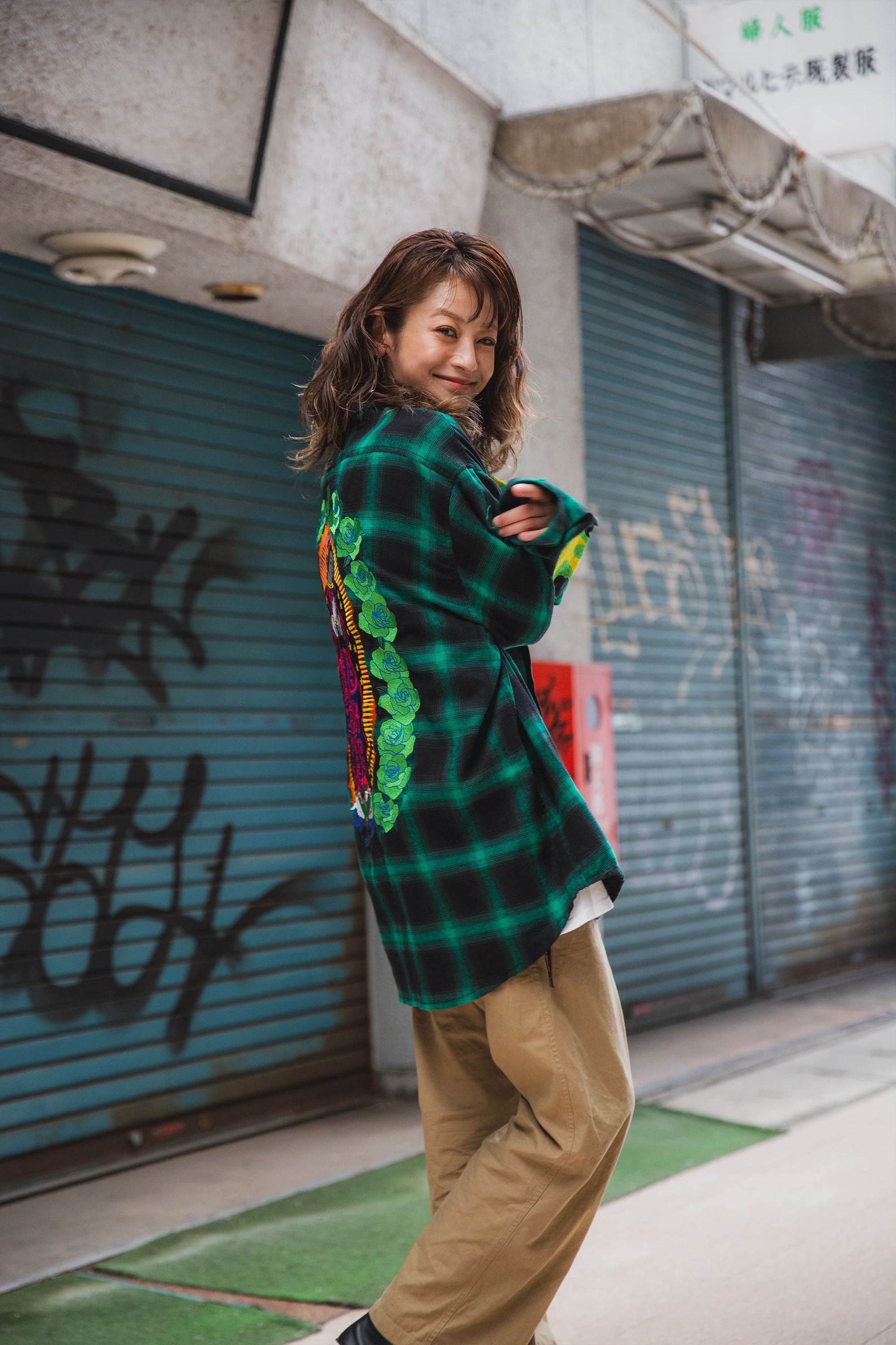 MARIA FIRE EMBROIDERY CHECK SHIRT