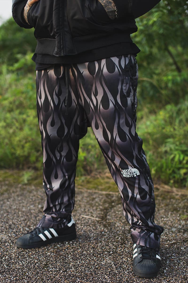 FIRE EMBROIDERY SIDE SNAP NYLON PANTS - FIRE BLACK