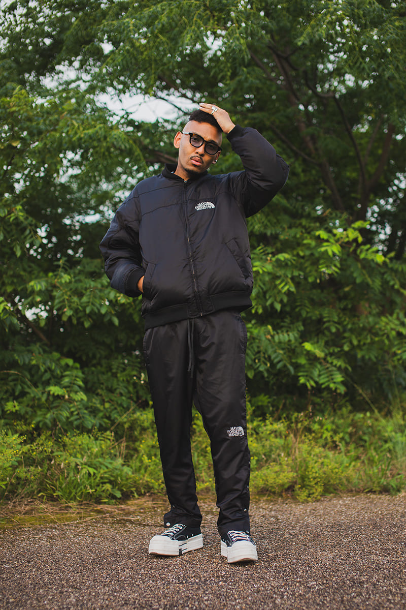 FIRE EMBROIDERY NYLON DOWN JKT - BLACK