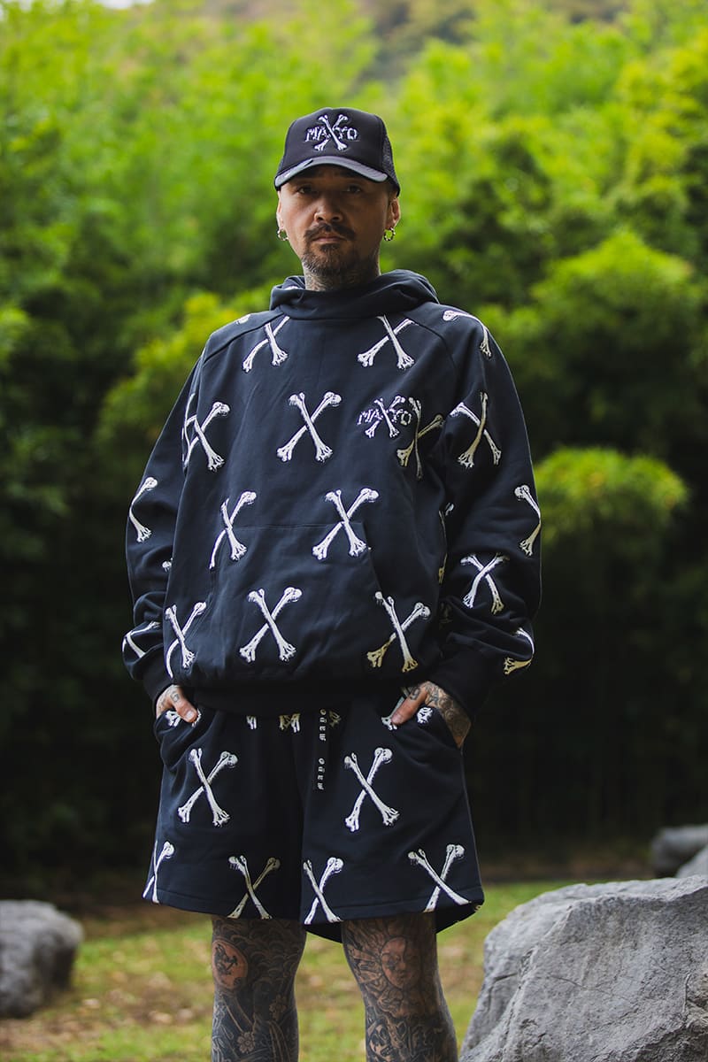 MAYO CROSS BONES Embroidery Hoodie - BLACK