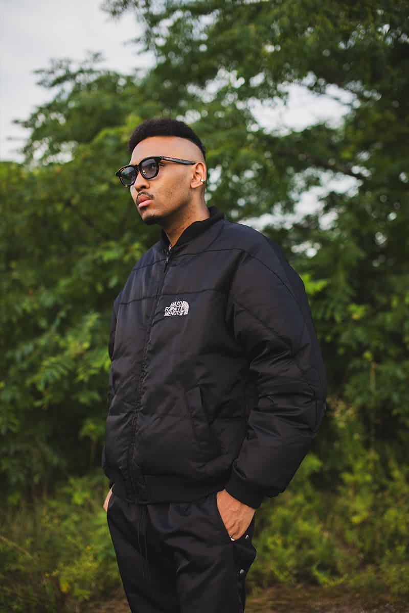 FIRE EMBROIDERY NYLON DOWN JKT - BLACK