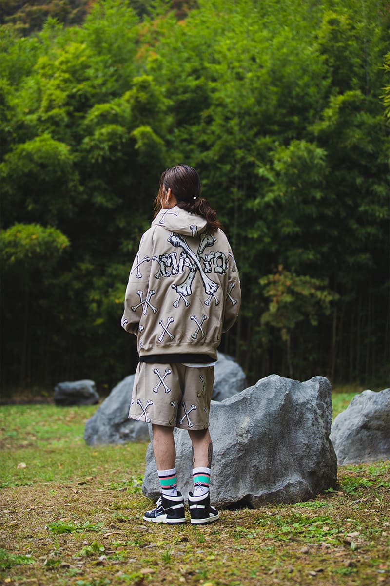 MAYO CROSS BONES Embroidery Hoodie - BEIGE