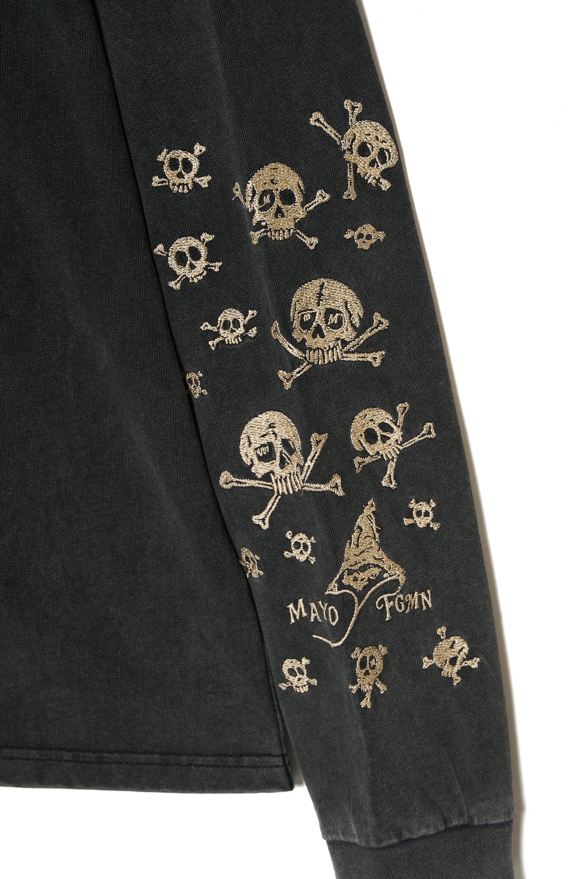 BELIEVE REINCARNATION EMBROIDERY LONG SLEEVE TEE