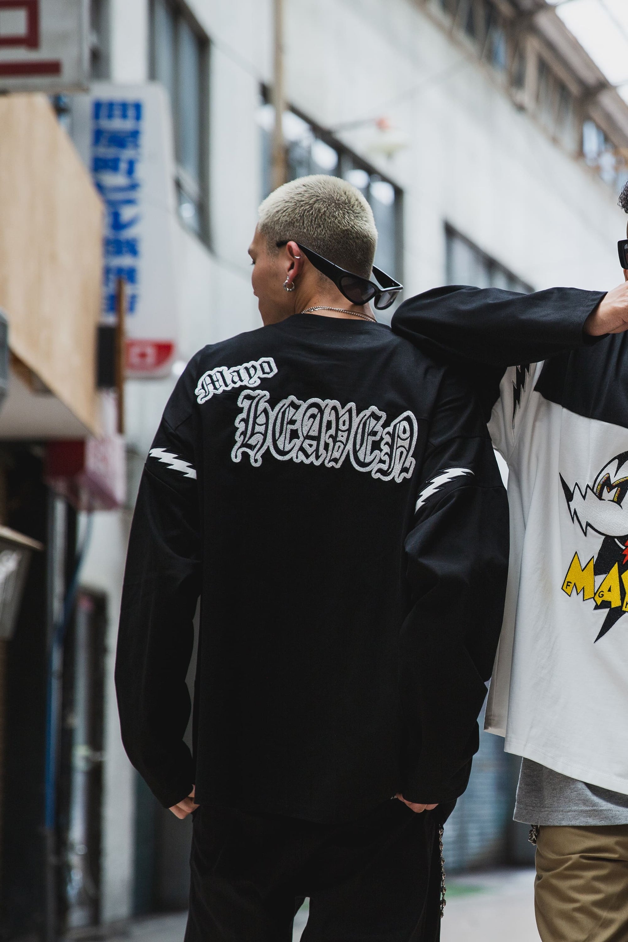 ELECTRICAL MOUSE EMBROIDERY FOOTBALL LONG SLEEVE TEE