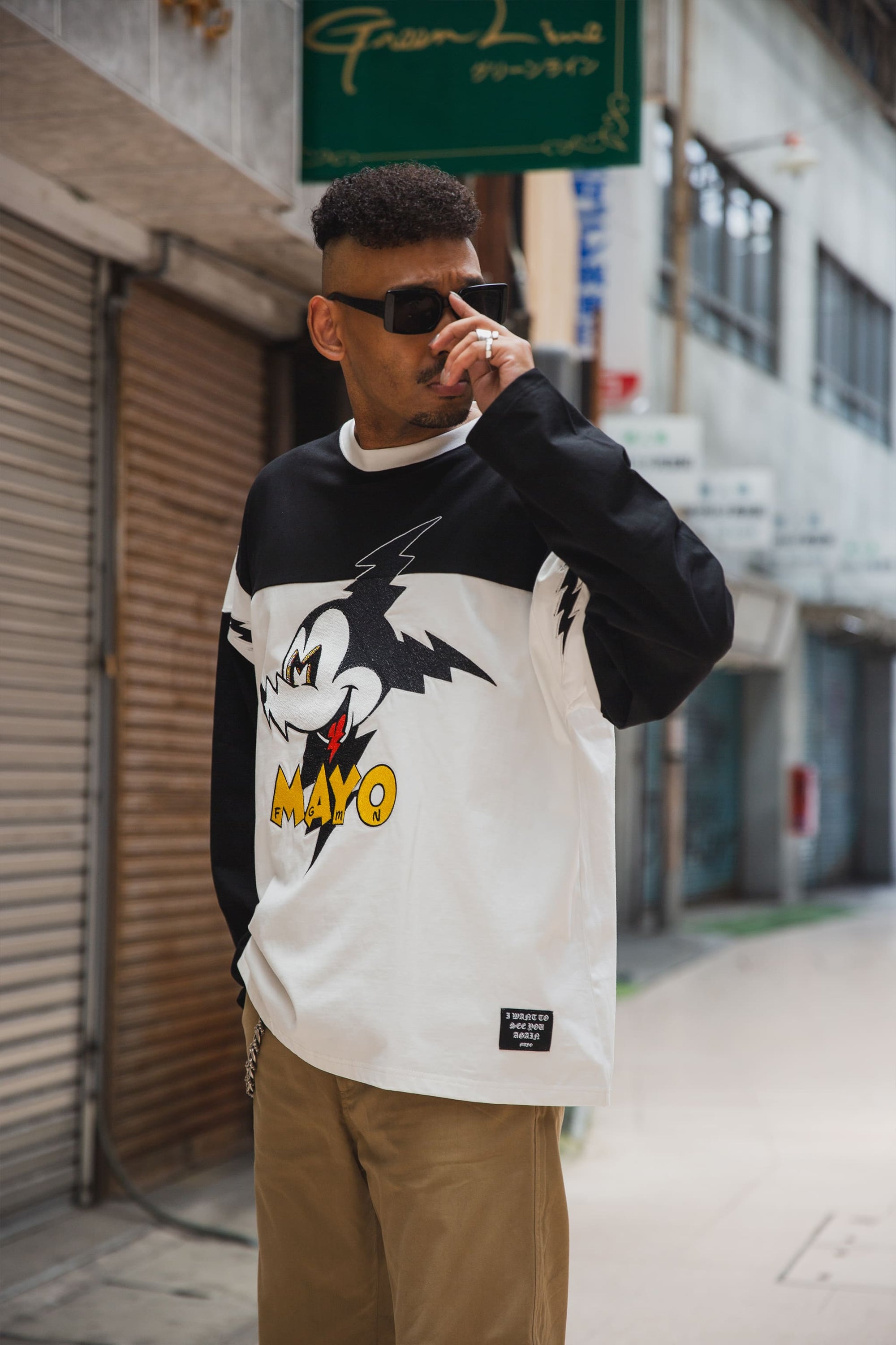 ELECTRICAL MOUSE EMBROIDERY FOOTBALL LONG SLEEVE TEE