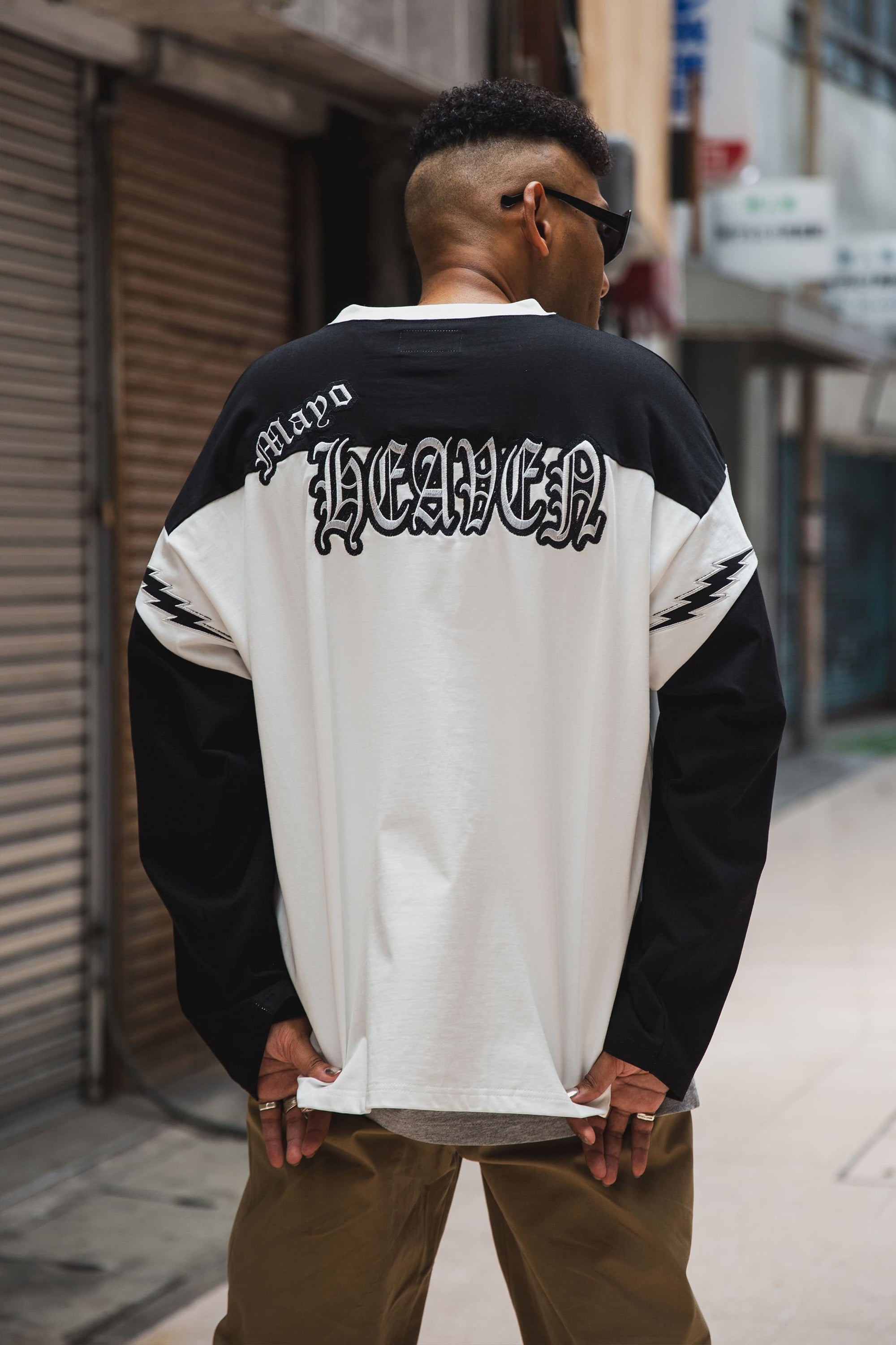 ELECTRICAL MOUSE EMBROIDERY FOOTBALL LONG SLEEVE TEE