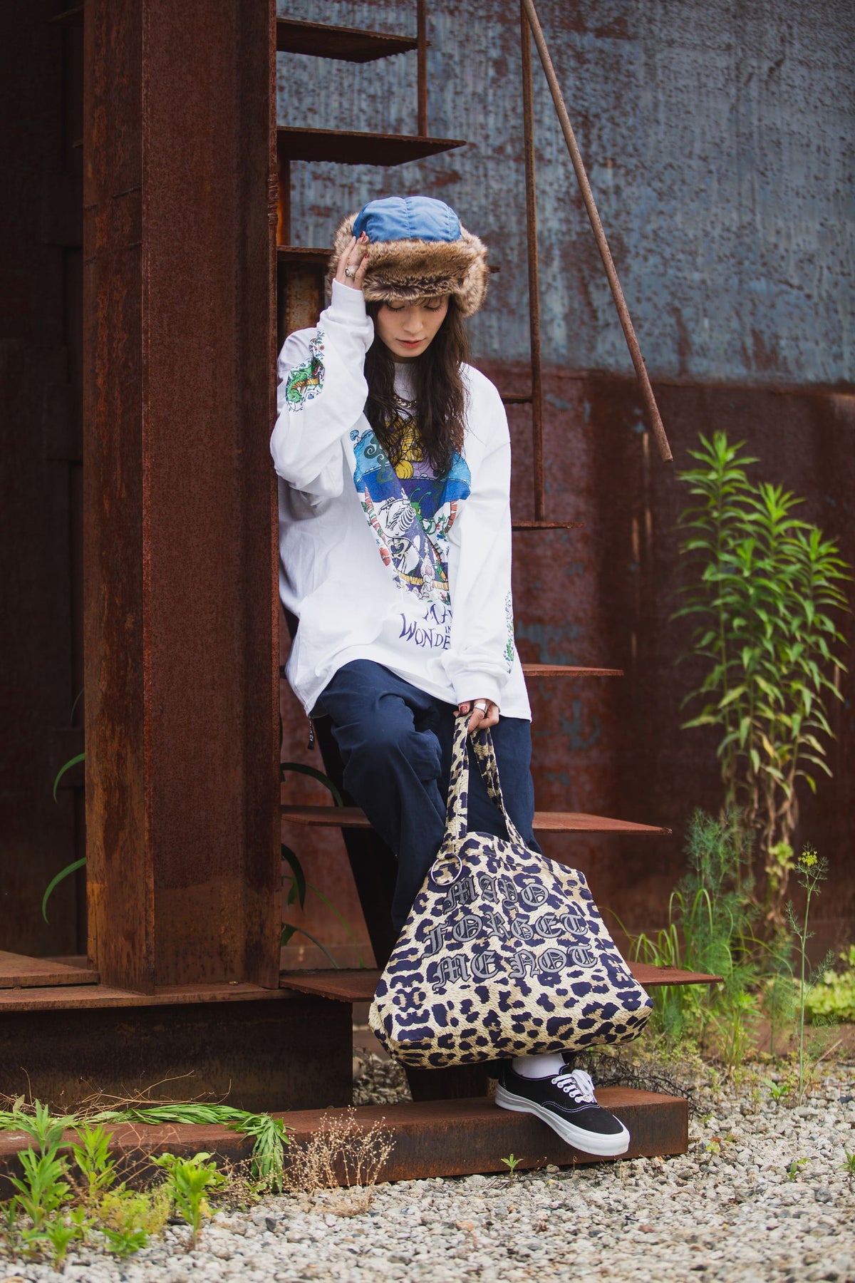 MAYO IN WONDERLAND PRINT LONG SLEEVE TEE
