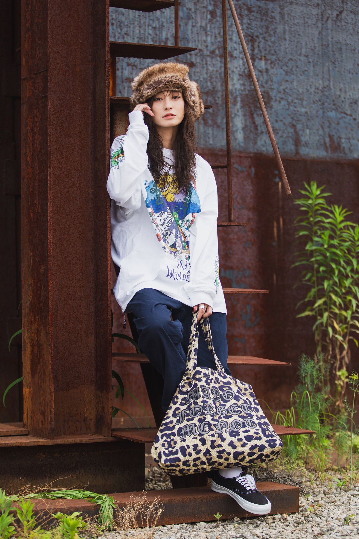 MAYO IN WONDERLAND PRINT LONG SLEEVE TEE
