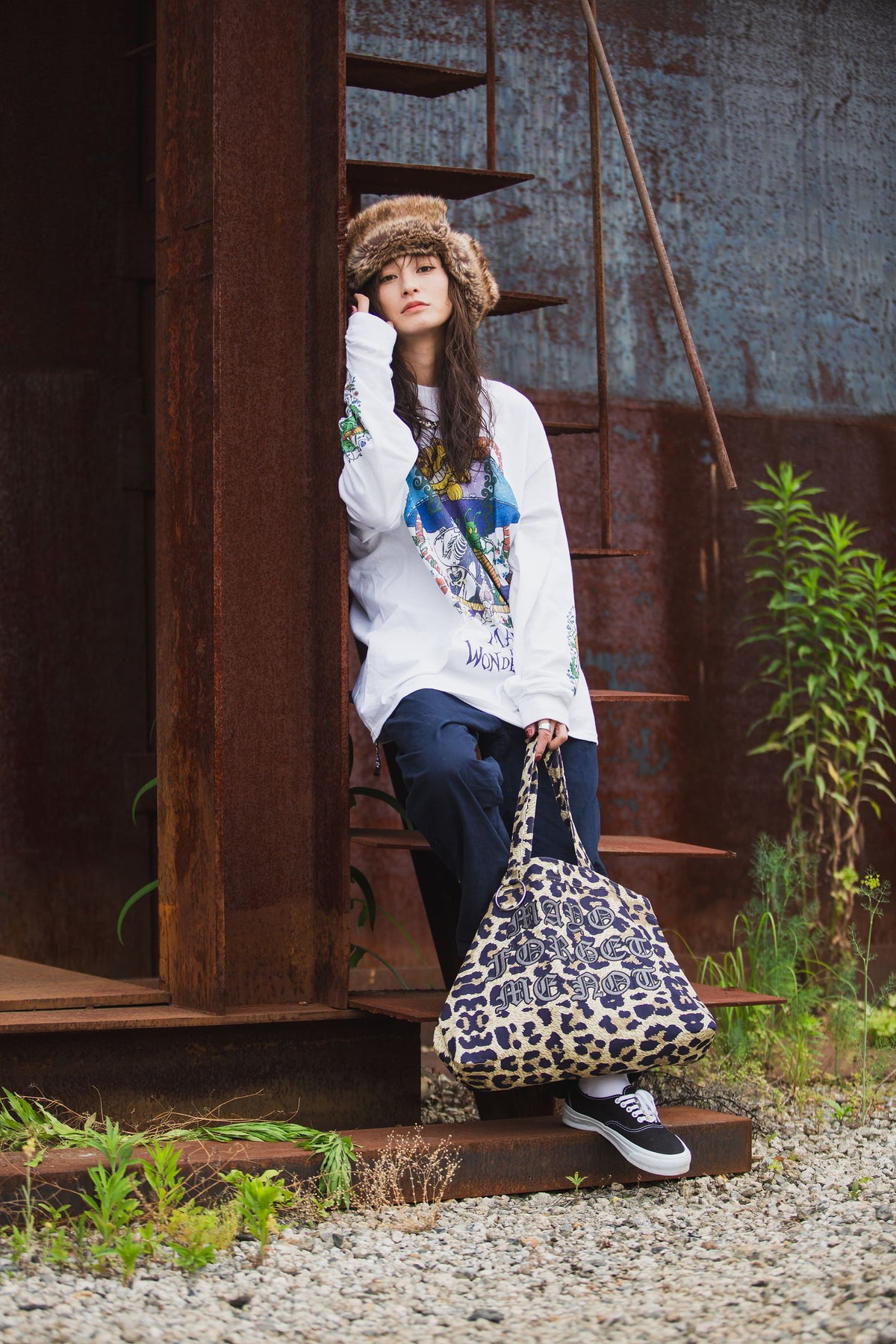 MAYO IN WONDERLAND PRINT LONG SLEEVE TEE