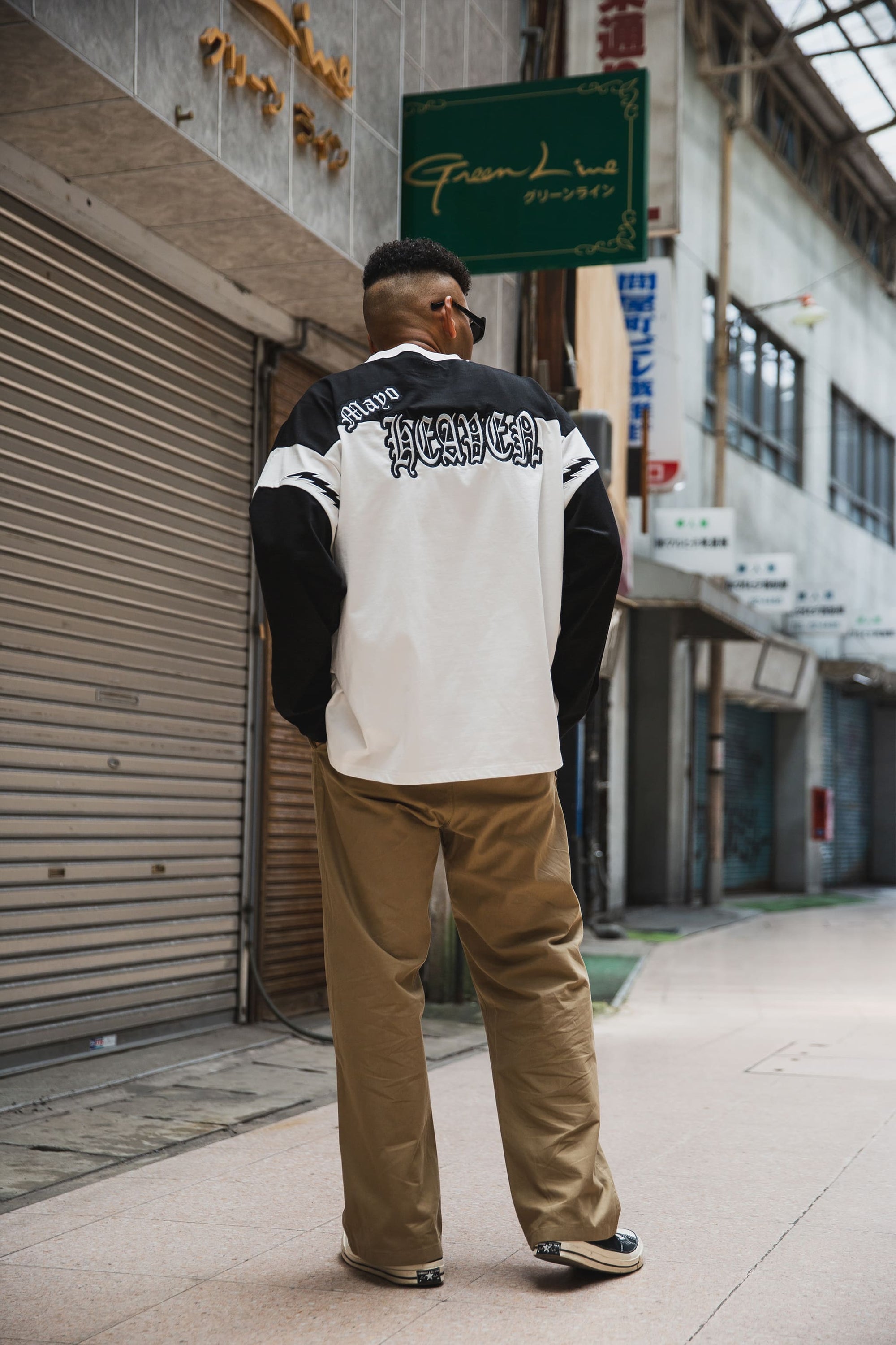 ELECTRICAL MOUSE EMBROIDERY FOOTBALL LONG SLEEVE TEE