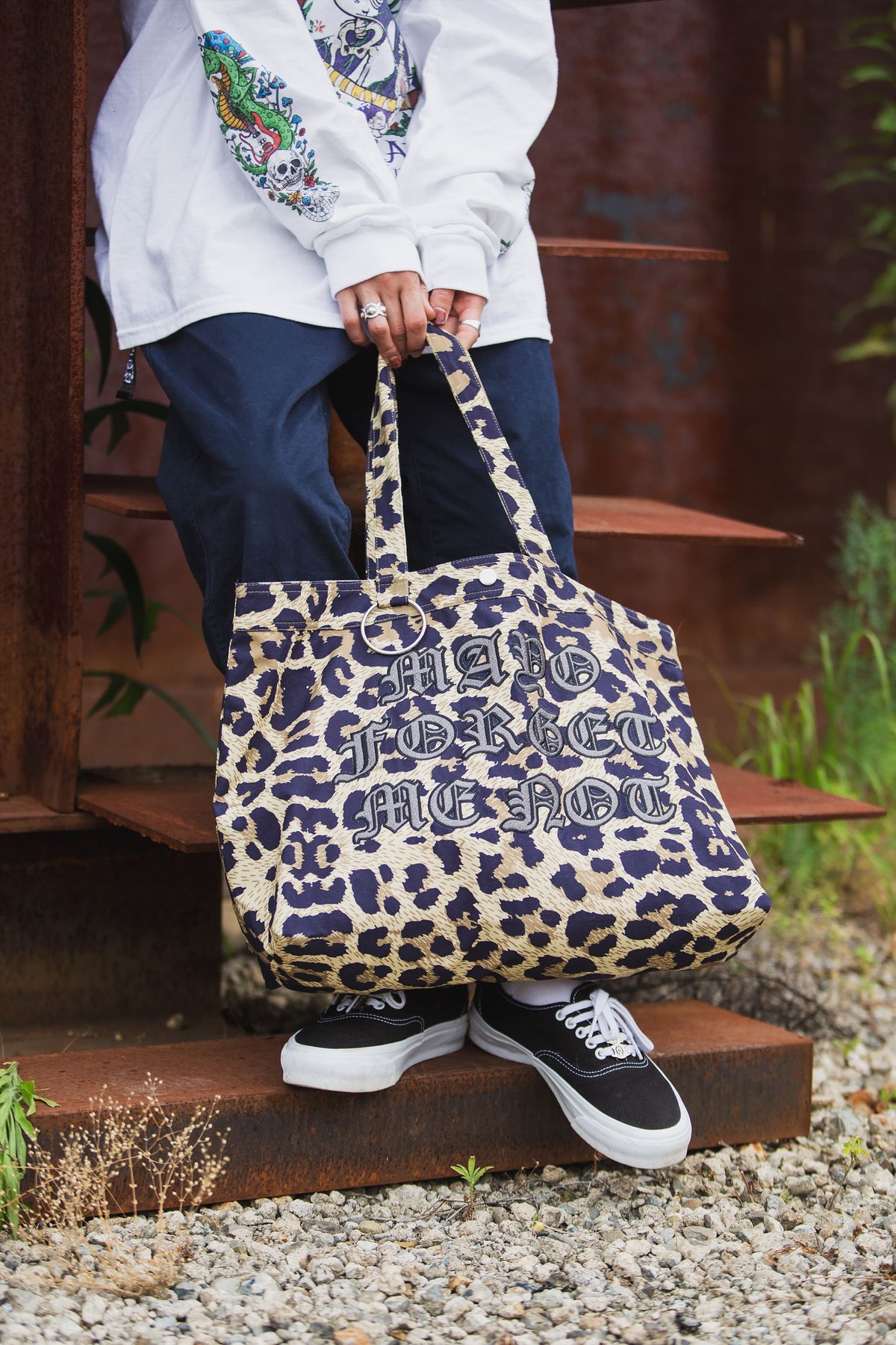 MAYO FORGET ME NOT EMBROIDERY TOTE BAG