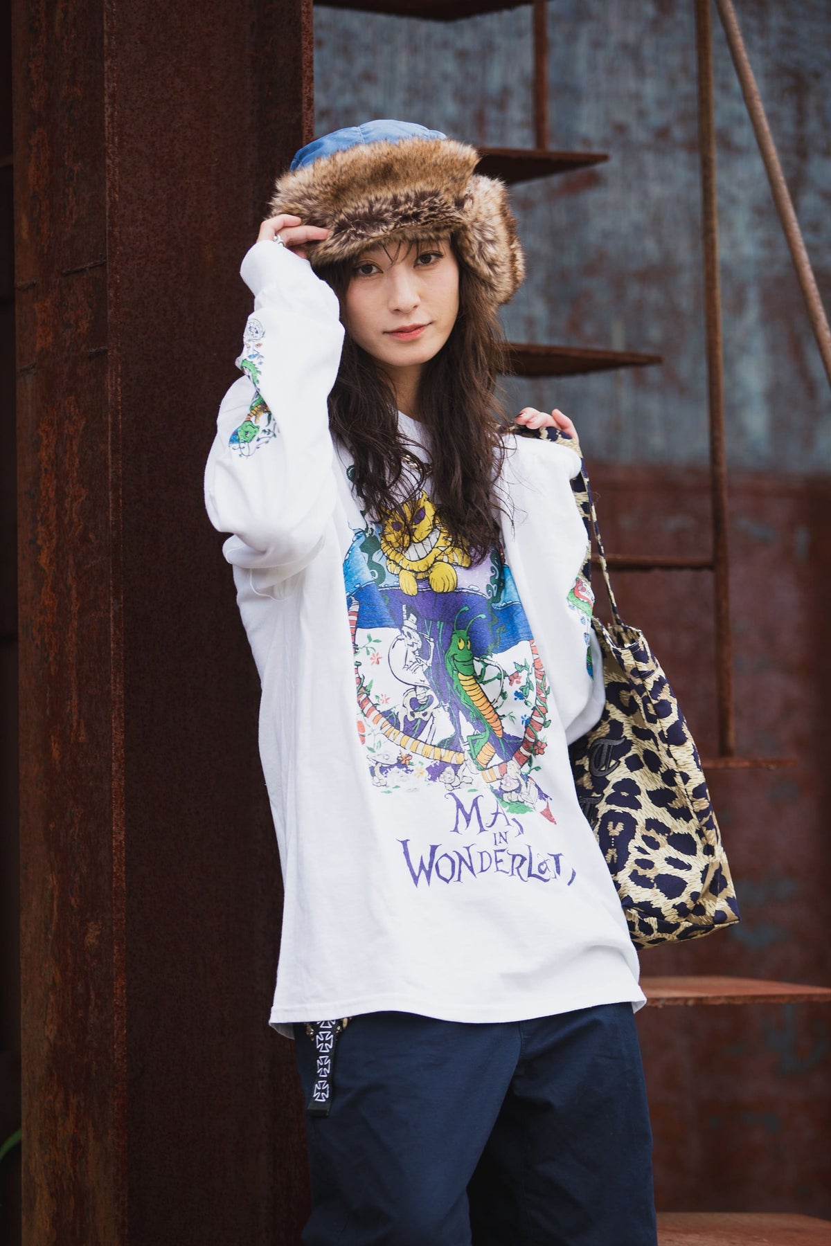MAYO IN WONDERLAND PRINT LONG SLEEVE TEE