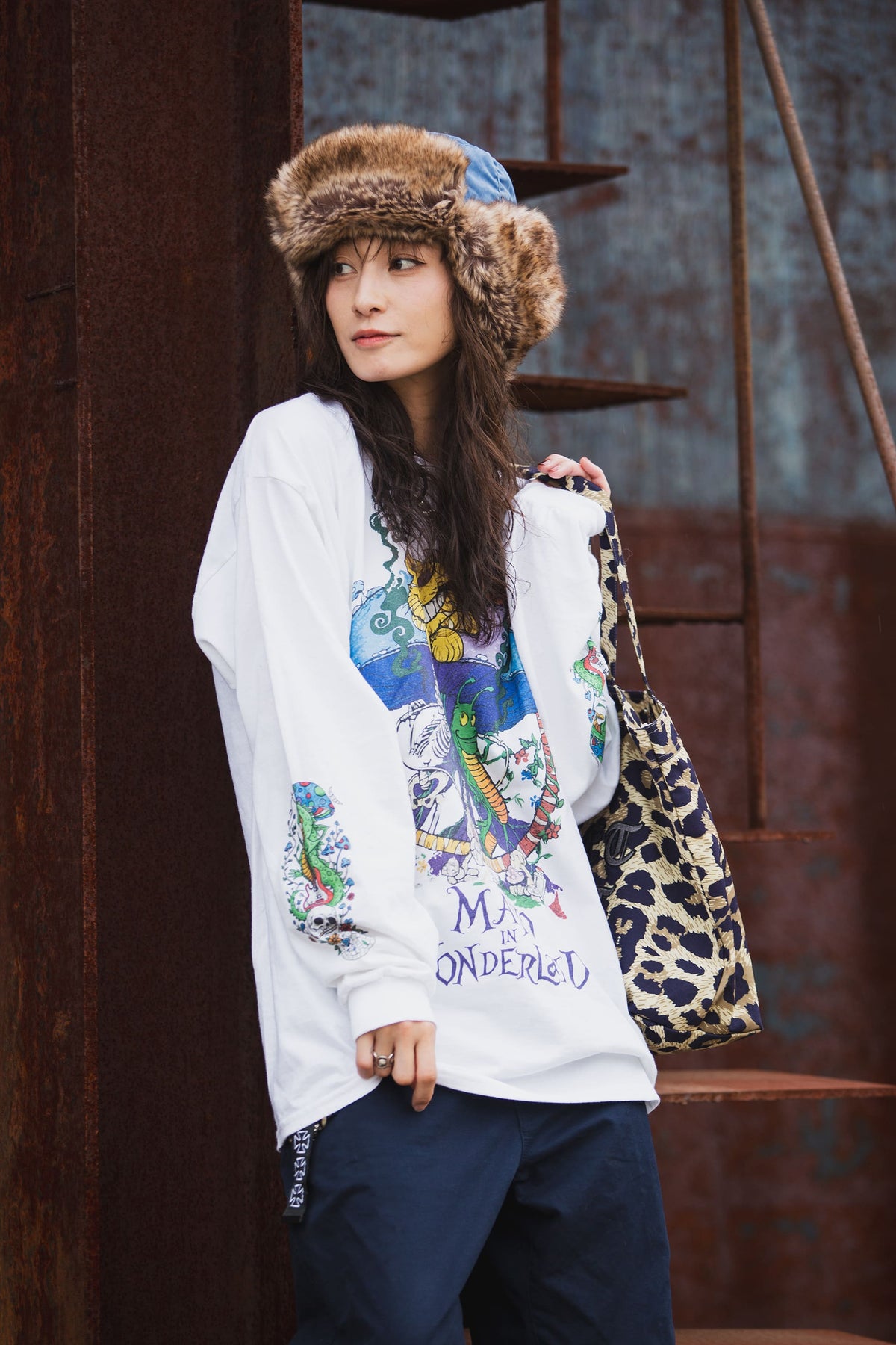 MAYO IN WONDERLAND PRINT LONG SLEEVE TEE