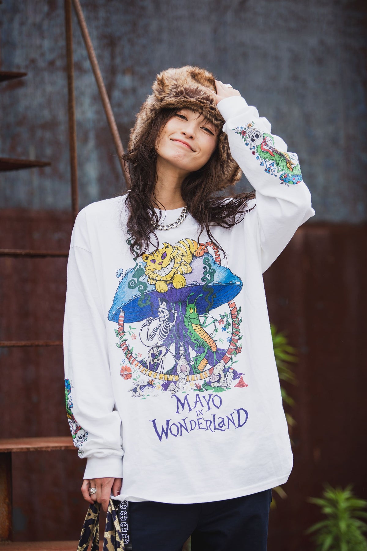 MAYO IN WONDERLAND PRINT LONG SLEEVE TEE