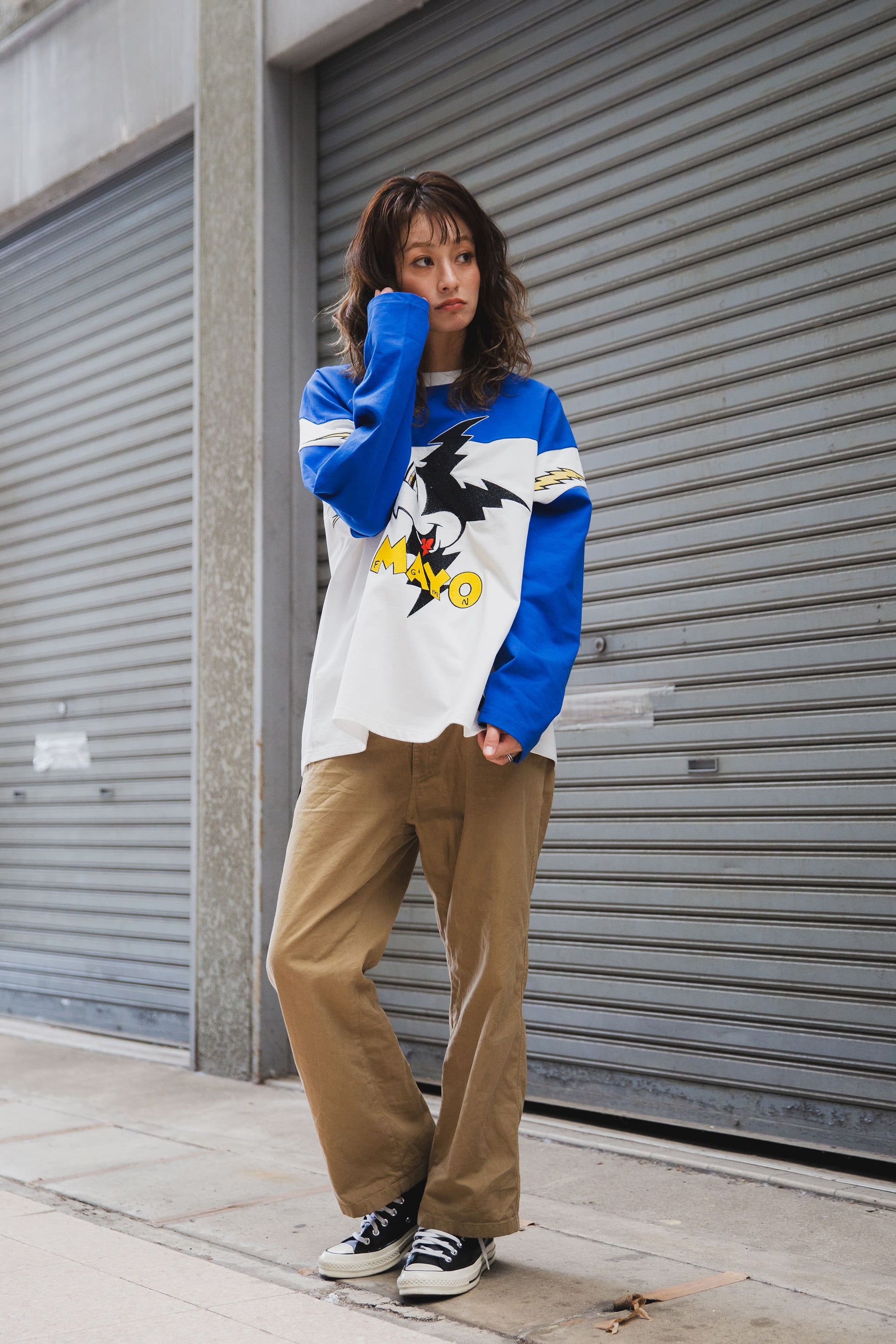 ELECTRICAL MOUSE EMBROIDERY FOOTBALL LONG SLEEVE TEE