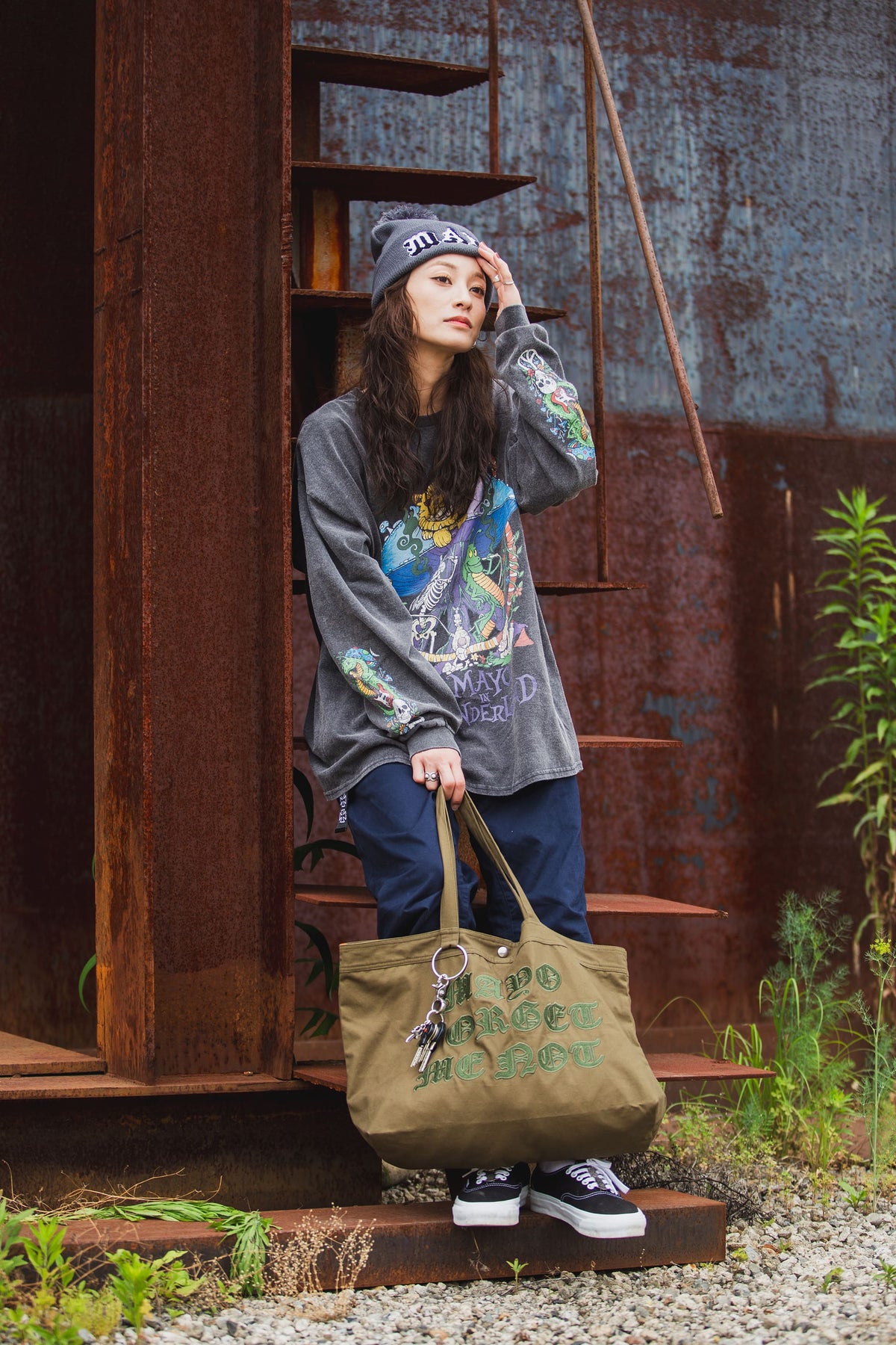 MAYO IN WONDERLAND PRINT LONG SLEEVE TEE