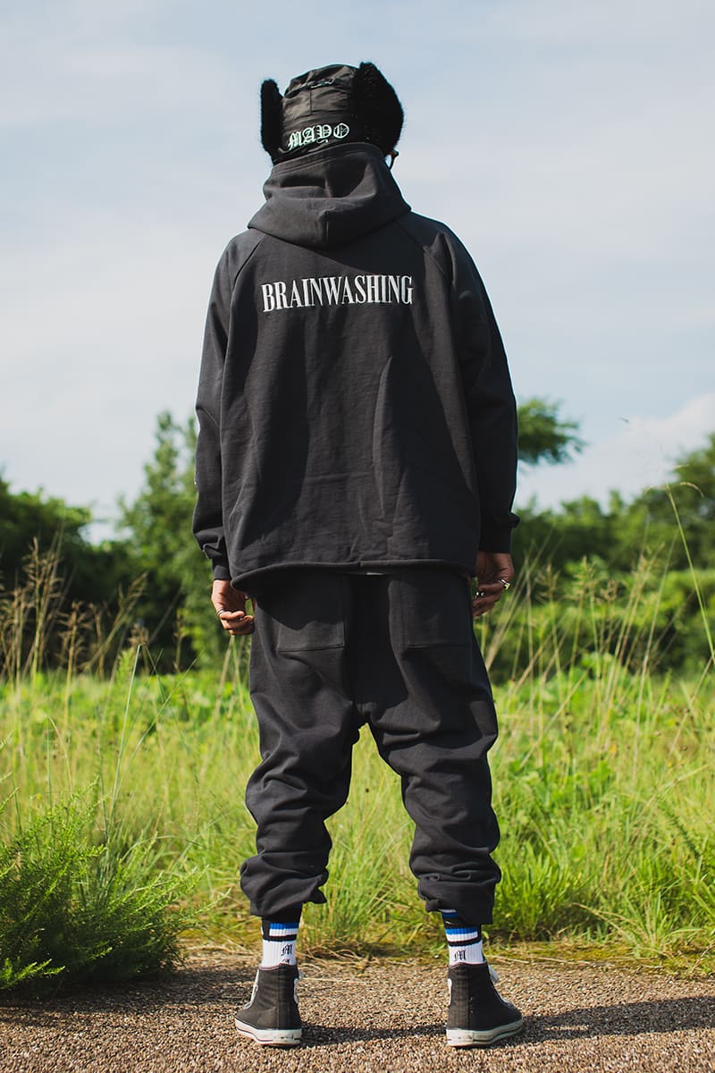 BRAINWASHING EMBROIDERY HOODIE - BLACK