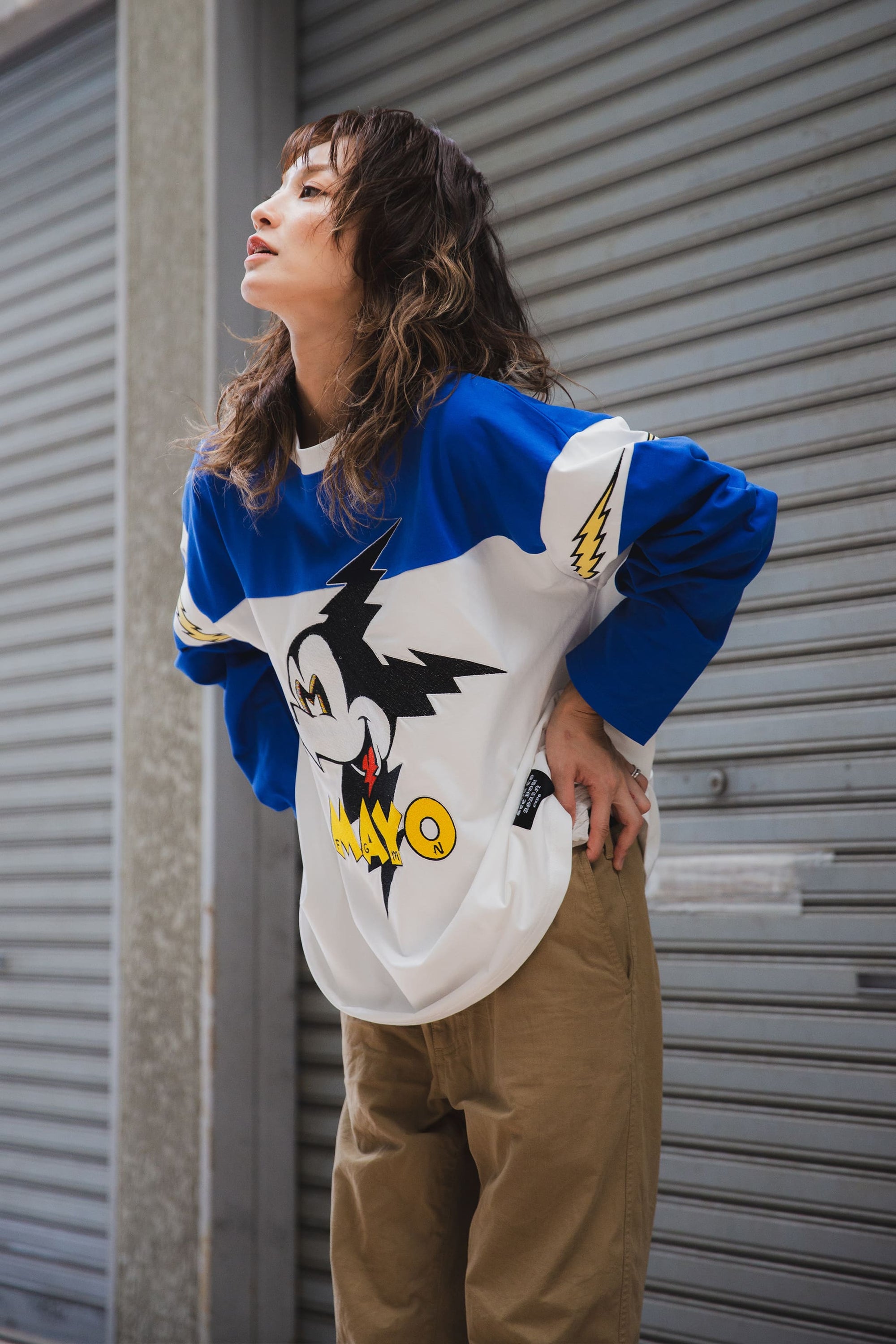 ELECTRICAL MOUSE EMBROIDERY FOOTBALL LONG SLEEVE TEE