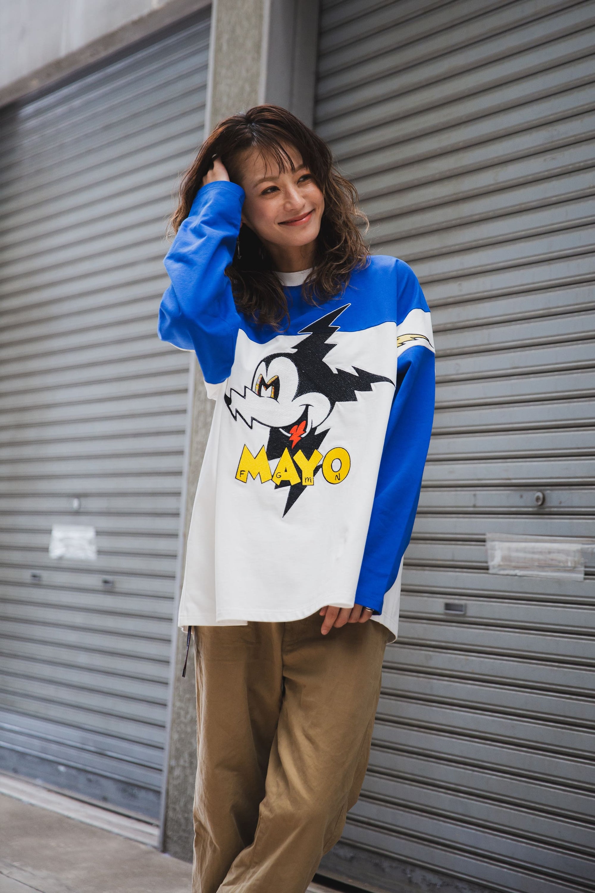 ELECTRICAL MOUSE EMBROIDERY FOOTBALL LONG SLEEVE TEE