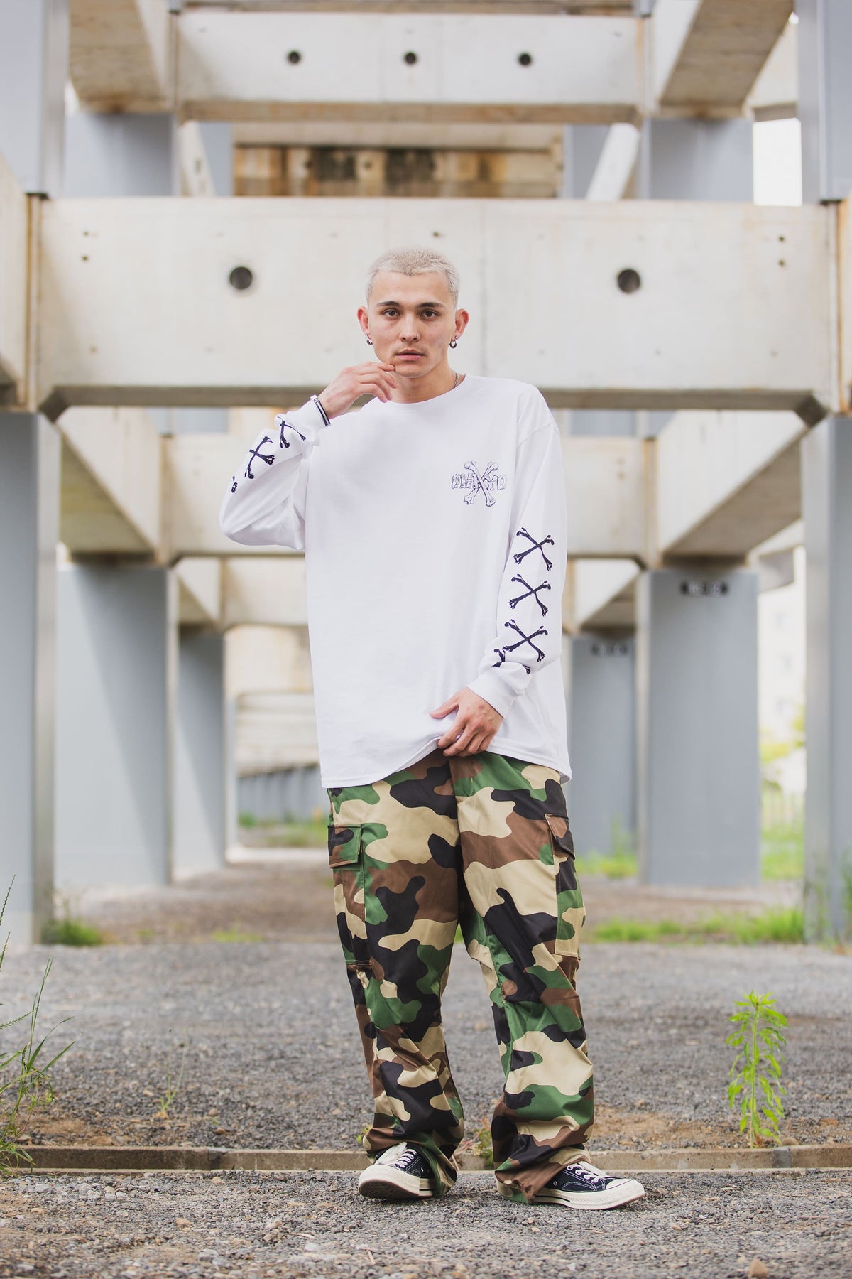 CROSS BORN SNAKE PRINT LONG SLEEVE TEE